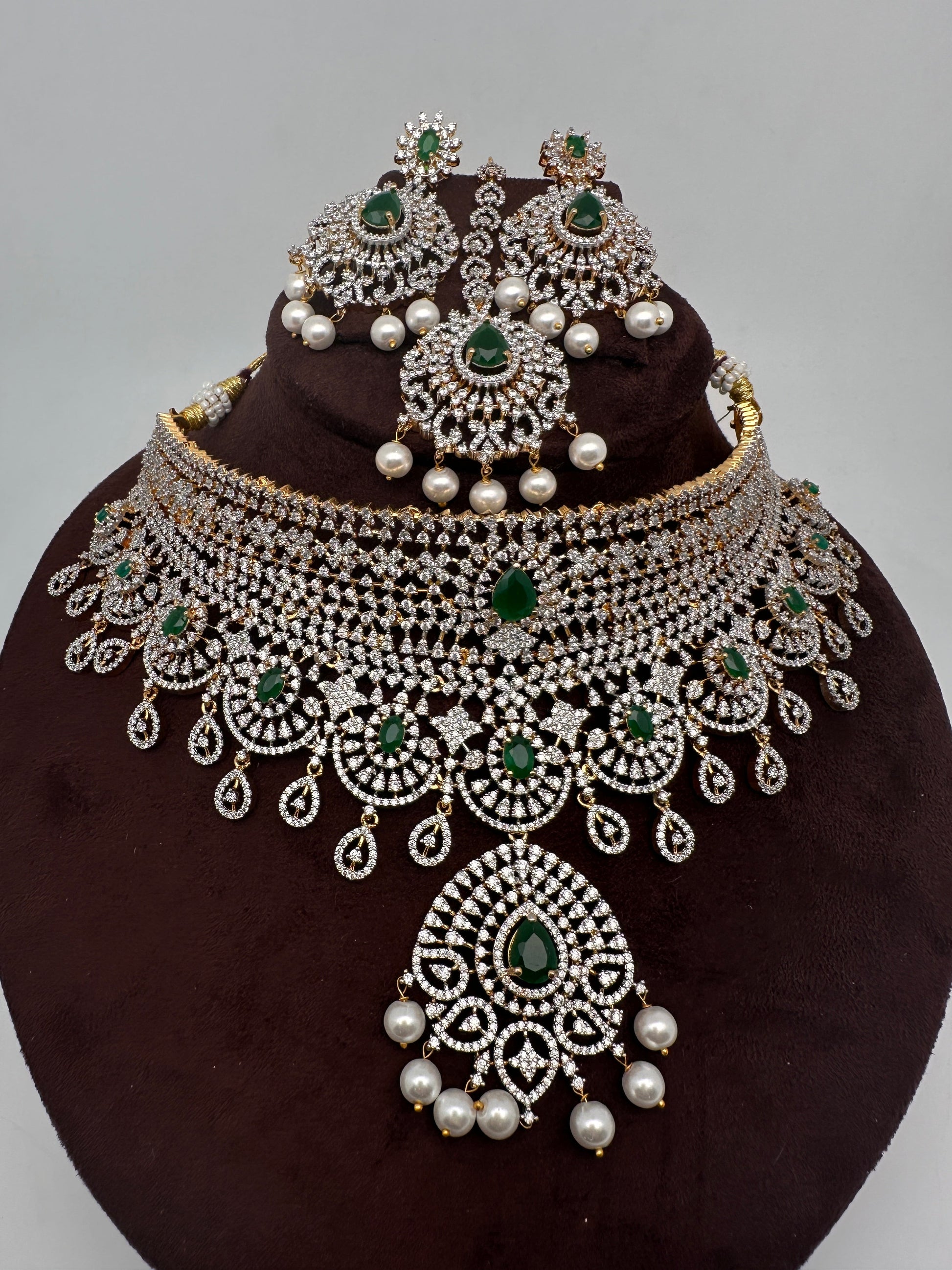 AD Color Stone Gold Polish Choker - Green