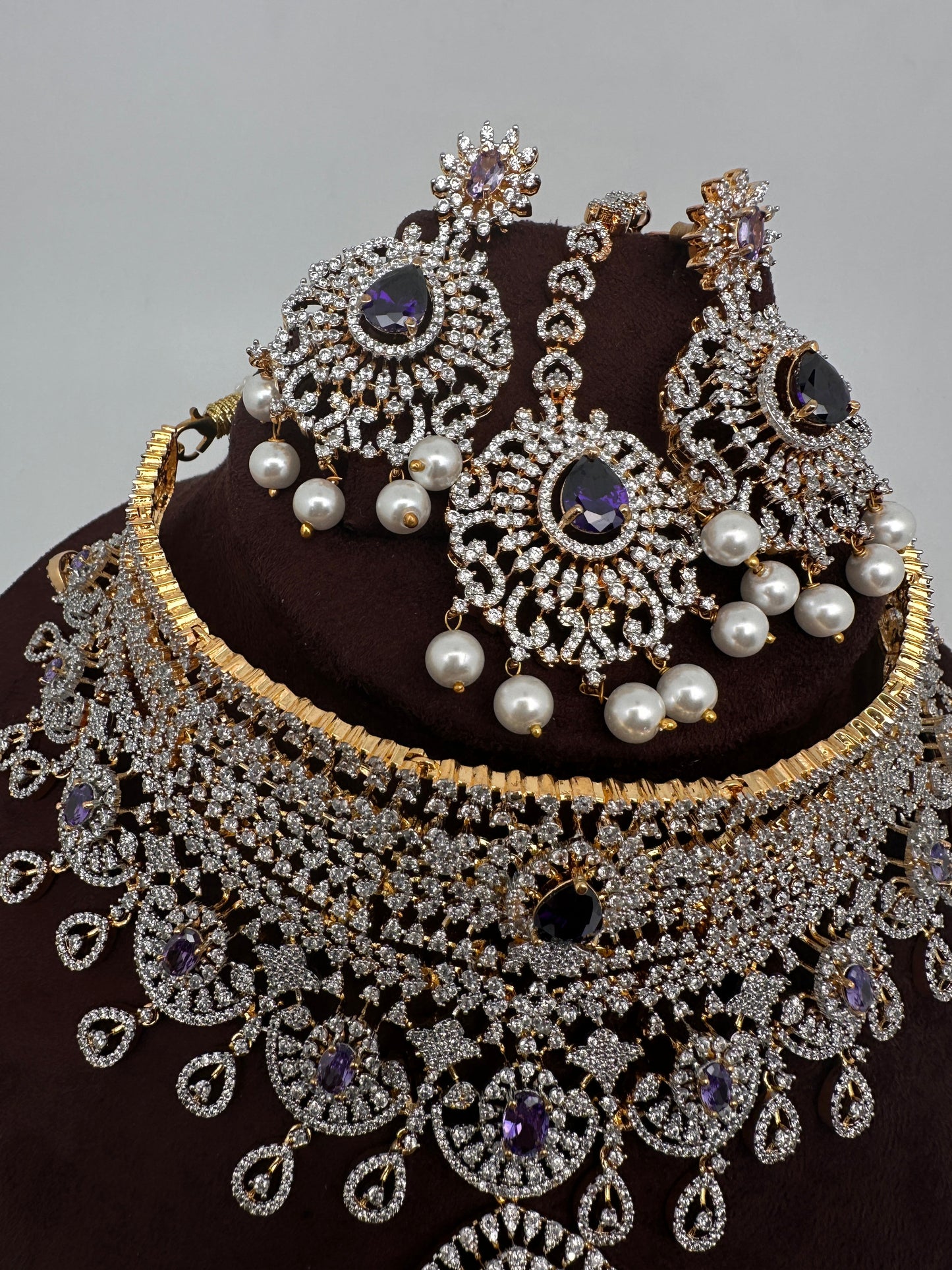 AD Color Stone Gold Polish Choker - Purple