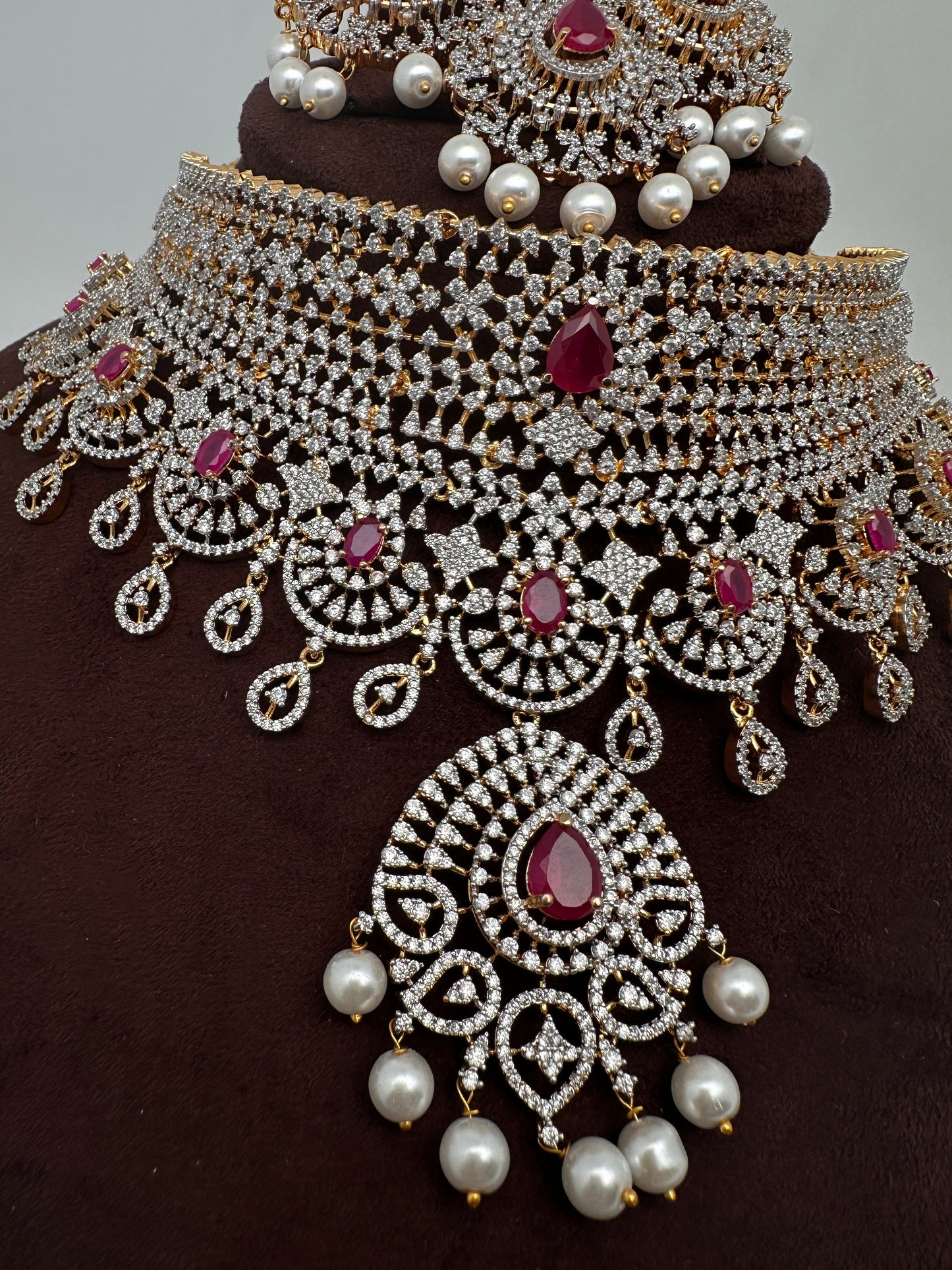 AD Color Stone Gold Polish Choker - Red