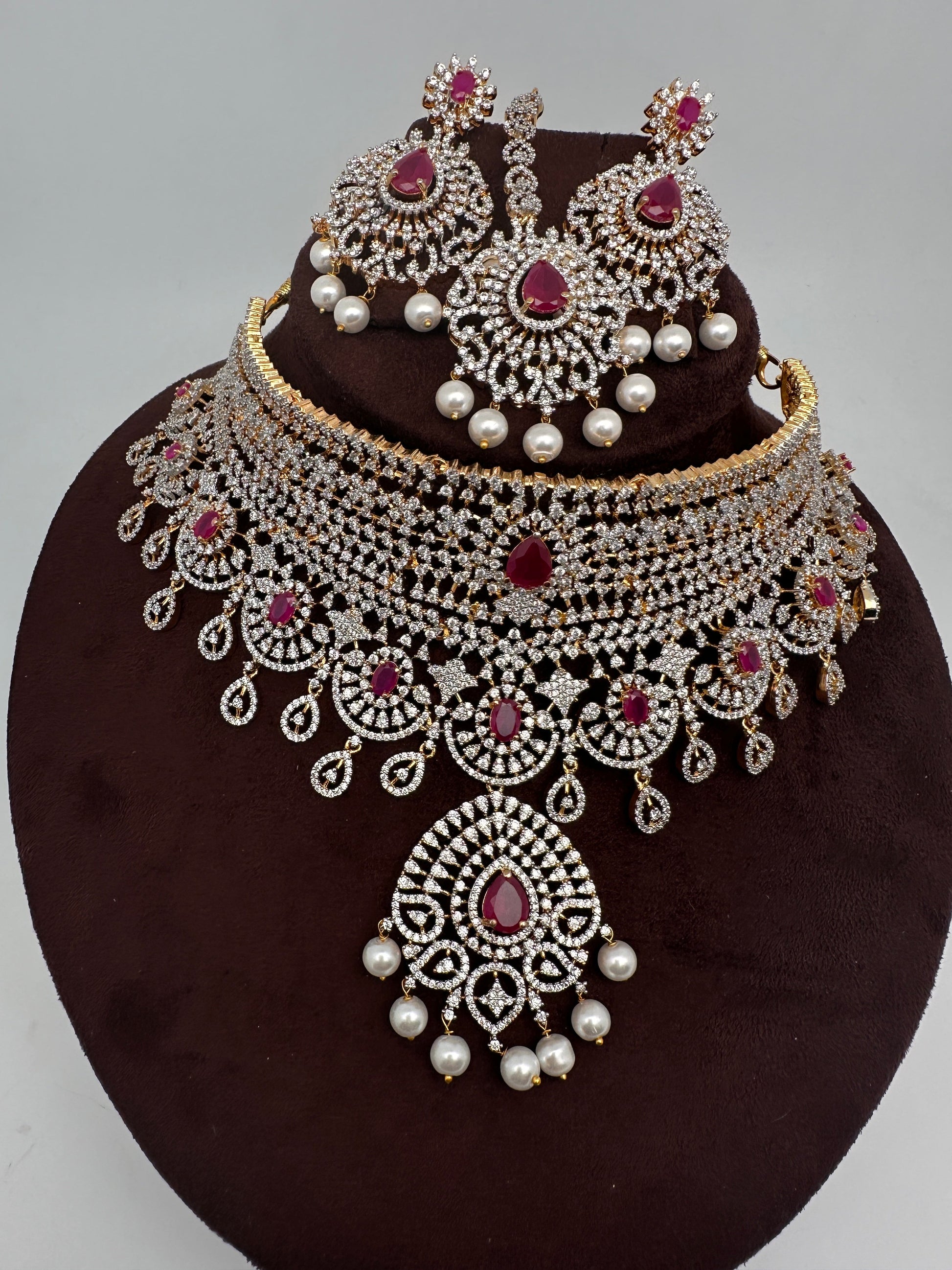 AD Color Stone Gold Polish Choker - Red