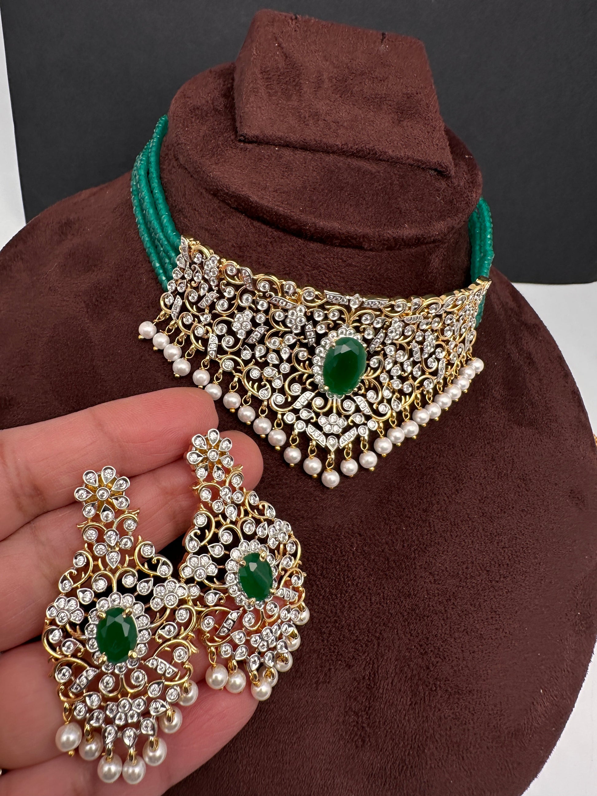 CZ Color Stone Beads Choker - Green