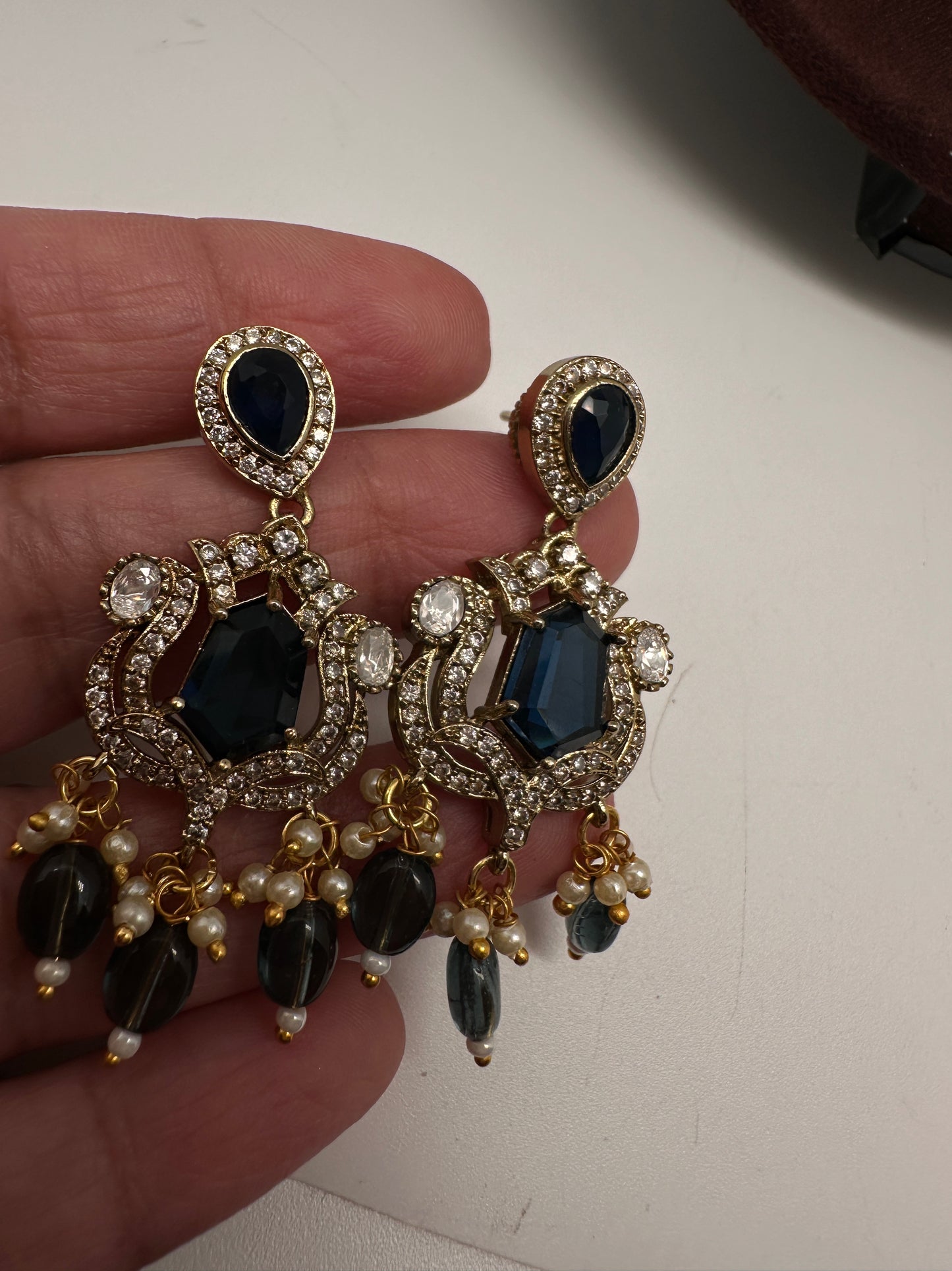AD VIctorian Color Stone Pearls Beads Choker - Blue