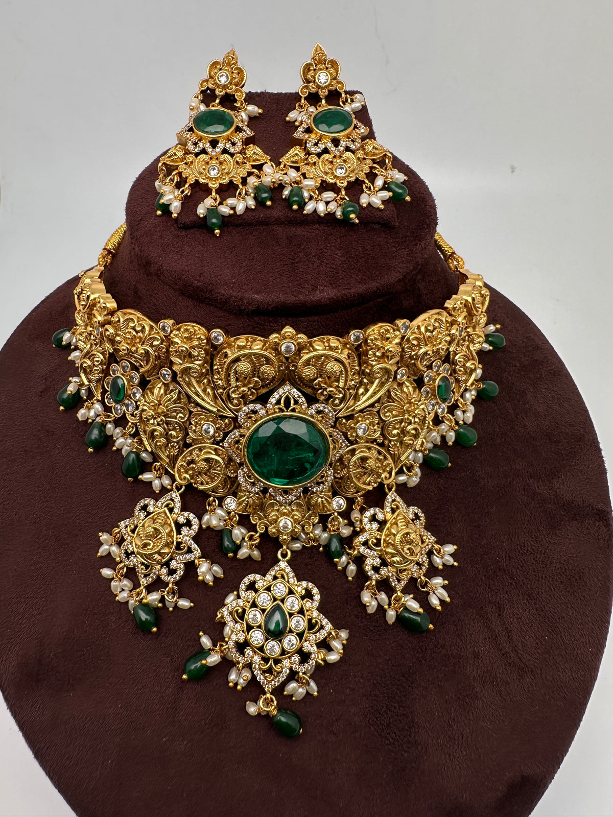 Green Nakshi Matte Choker with Beads and Pearls - 