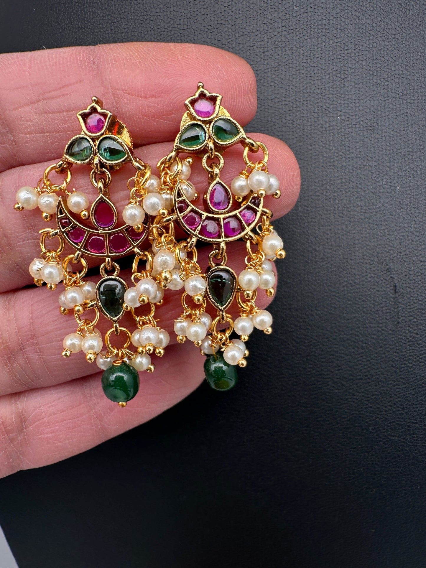 Dainty Kemp Matte Earrings - Green