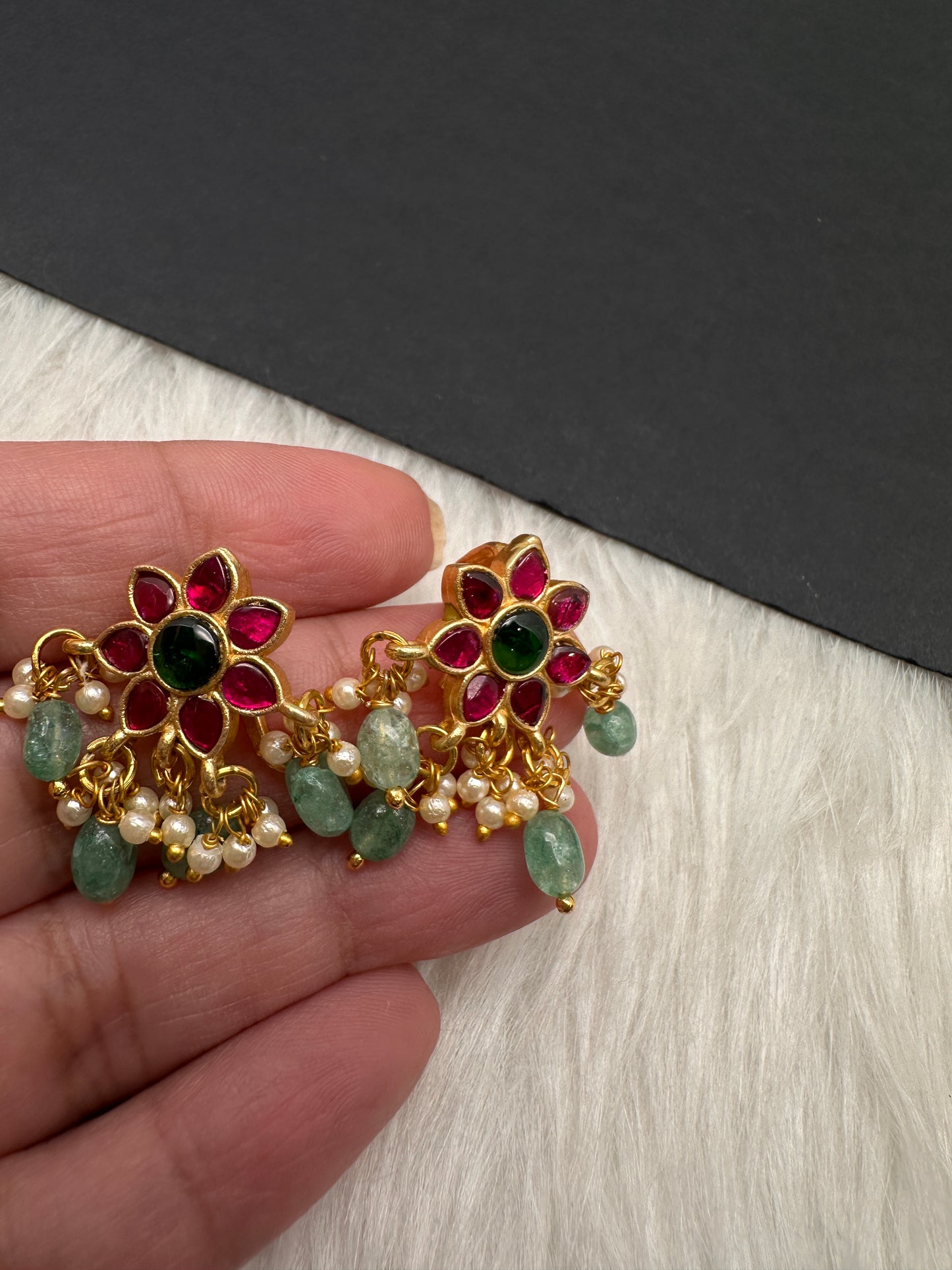 Jadau Kundan Floral Bugadi Earrings - 