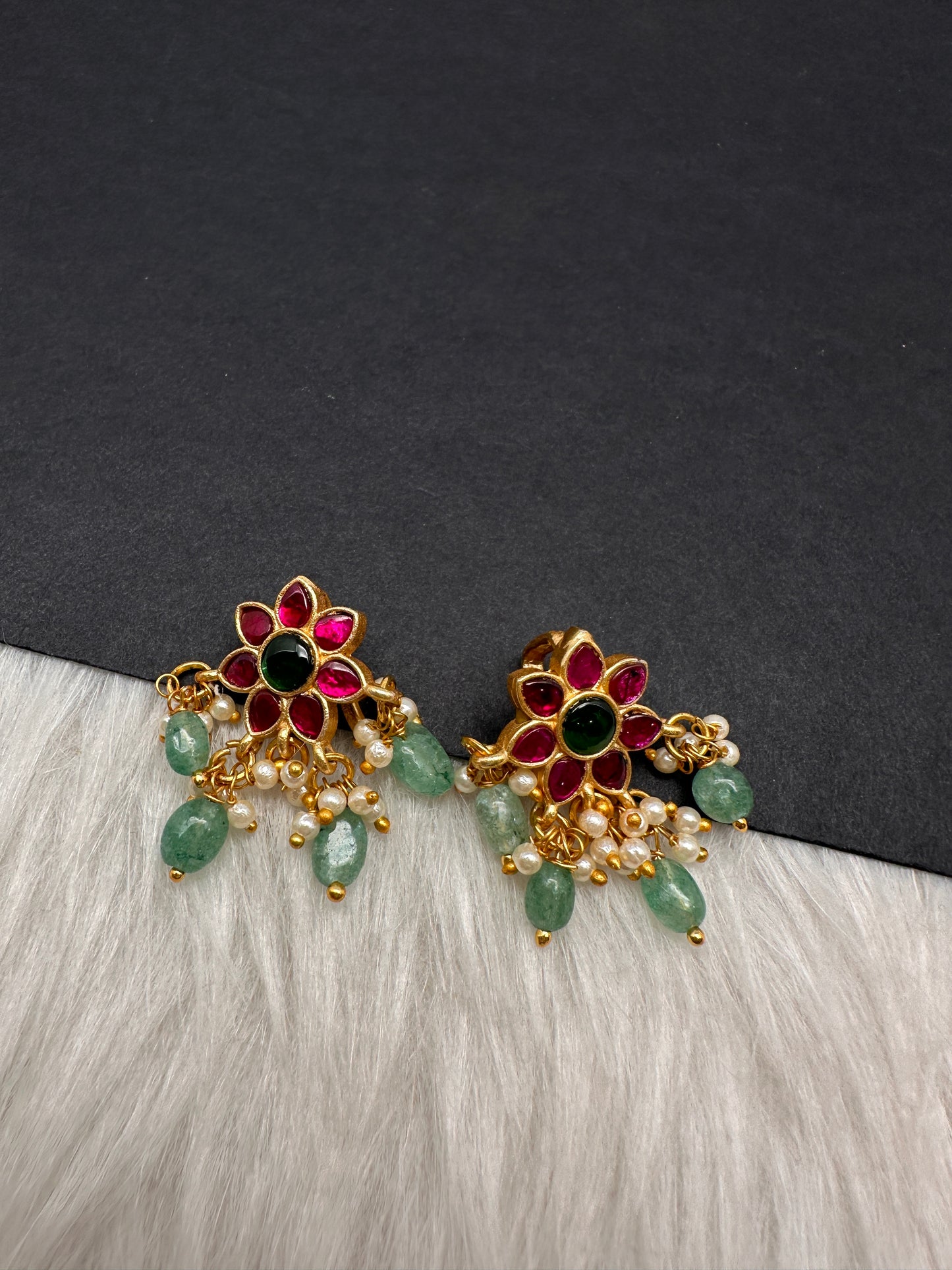 Jadau Kundan Floral Bugadi Earrings - 