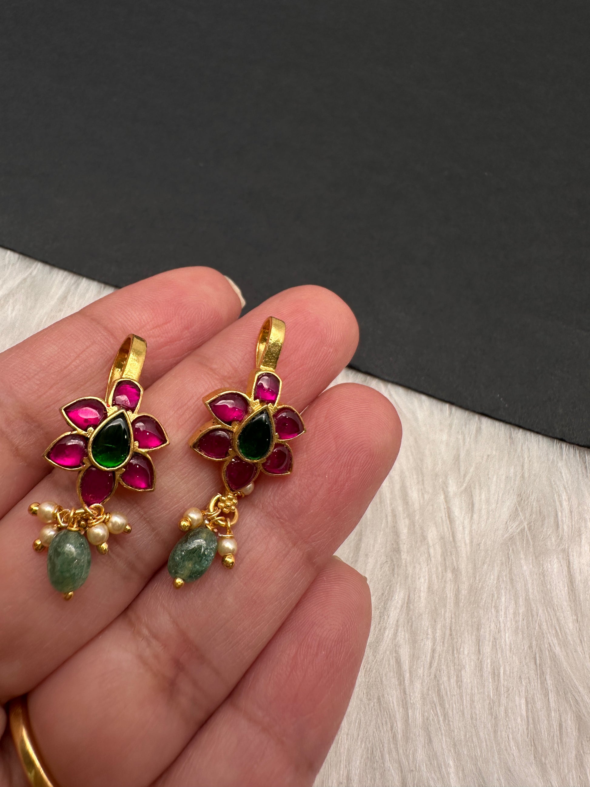 Jadau Kundan Floral Bugadi Earrings - 
