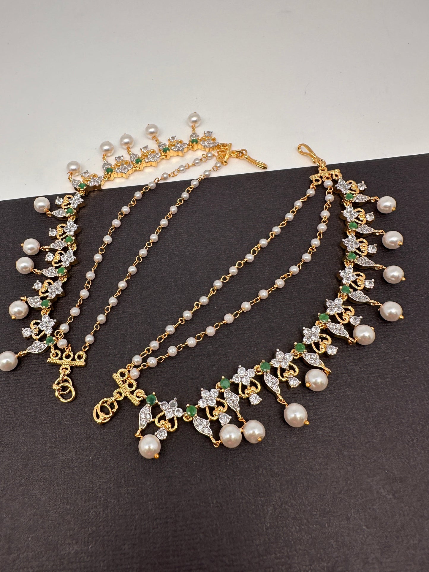 AD Green Stone Earchain