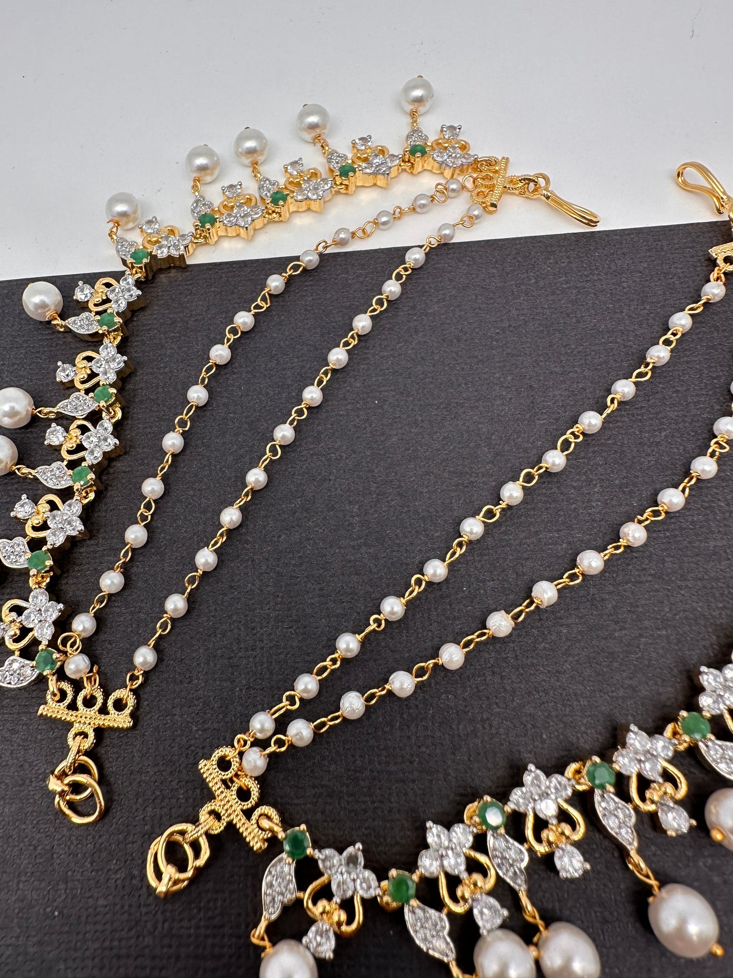 AD Green Stone Earchain
