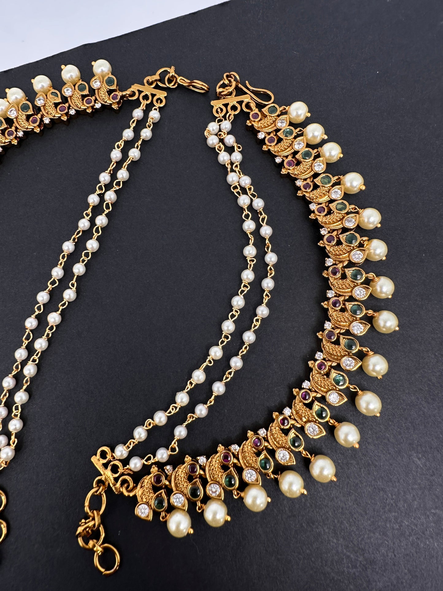 Peacock Matte Kemp Pearls EarChain