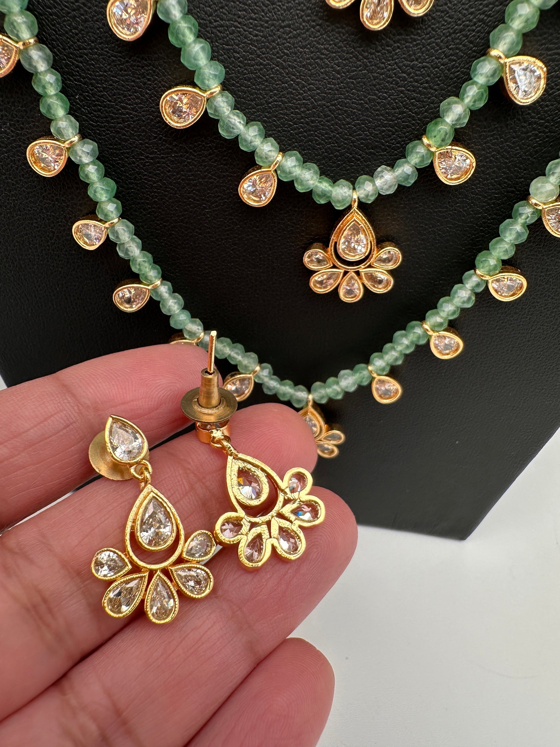 Multi layer Onyx Beads Teen Lada Necklace - Green