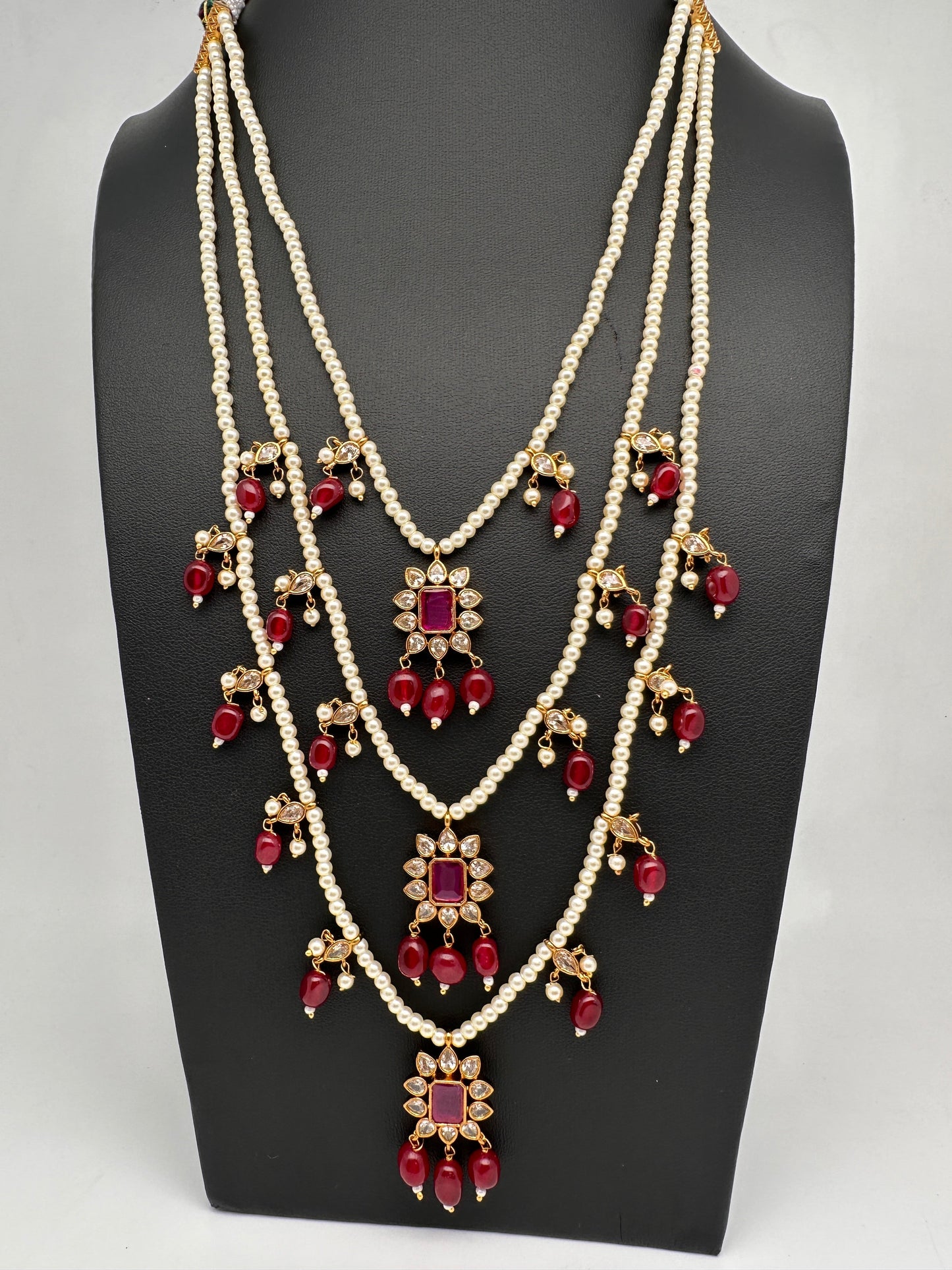 Pearl Multi Layer Color Stone Teen Lada Necklace - Red