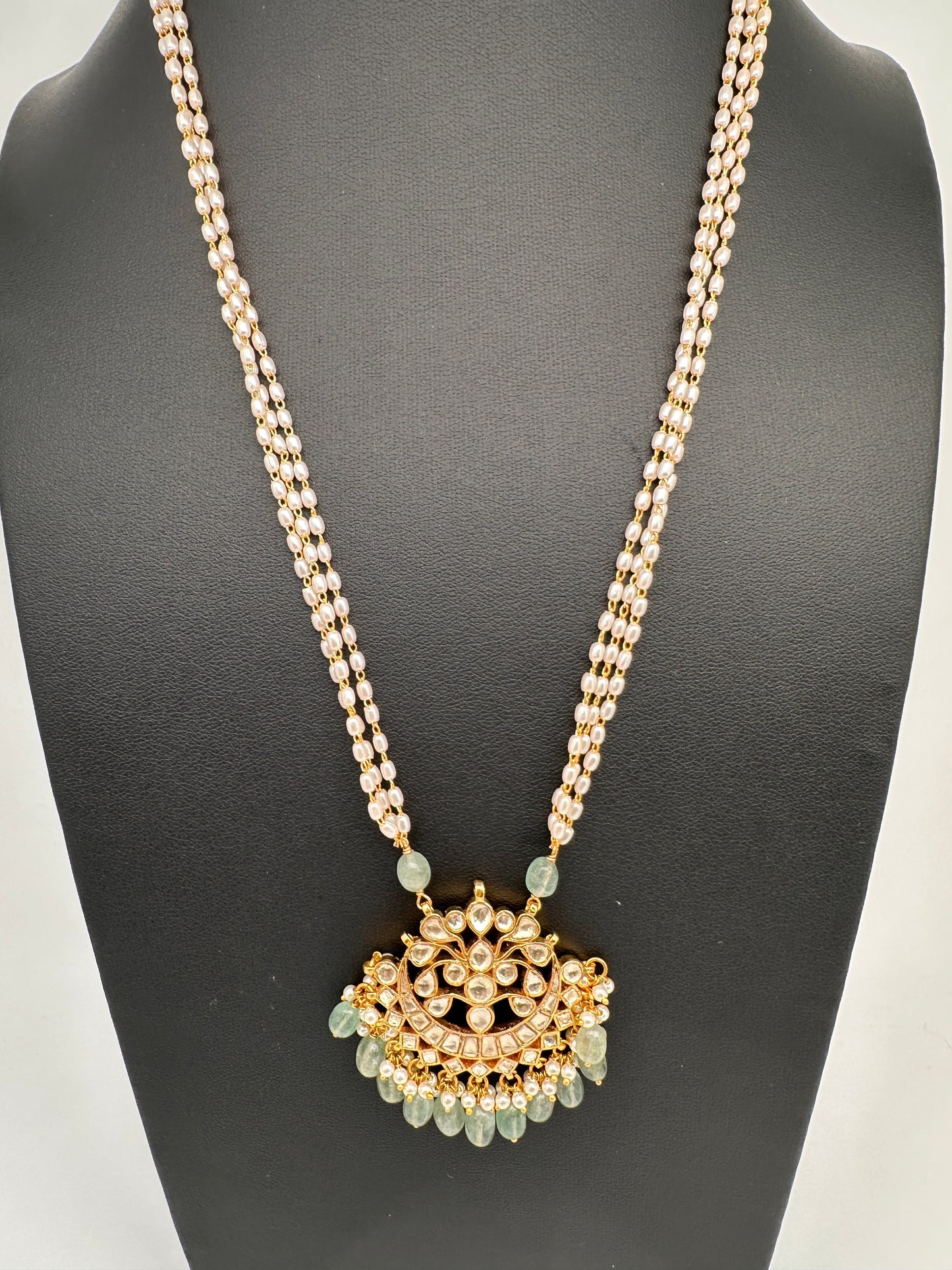 Jadau Kundan Pendent Rice Pearls Necklace