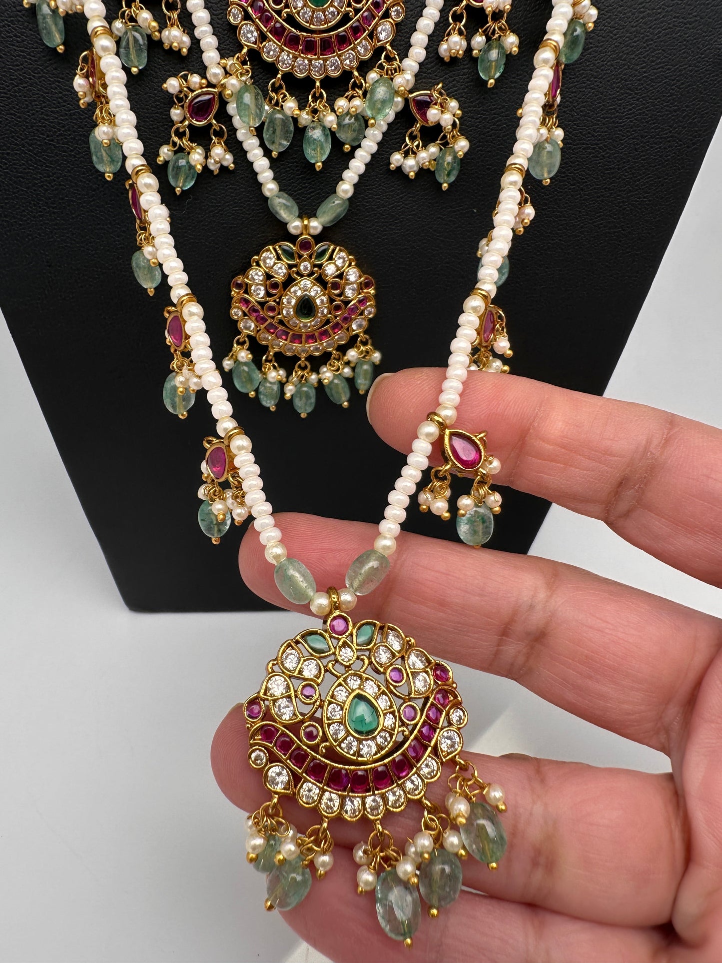 Multi layer Kemp Pearls Teen Lada Necklace
