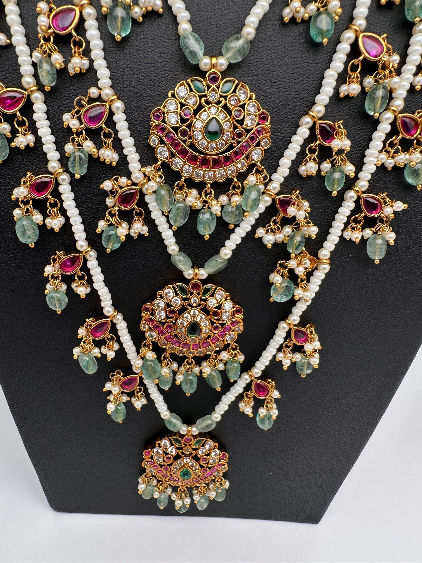 Multi layer Kemp Pearls Teen Lada Necklace