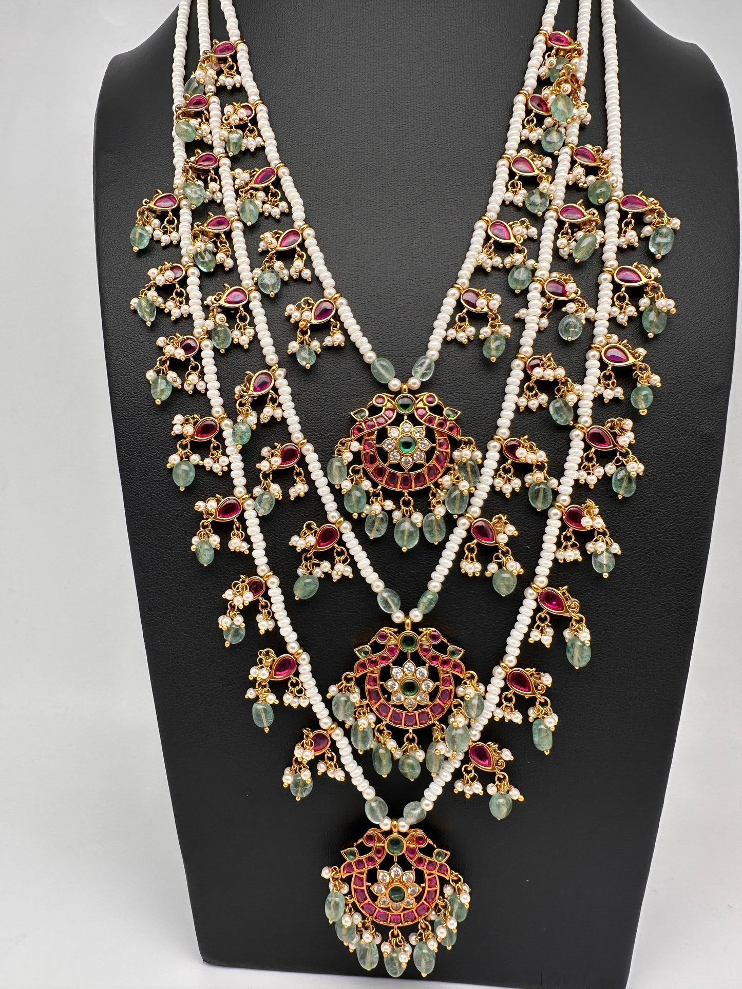 Peacock Multi layer Kemp Pearls Teen Lada Necklace
