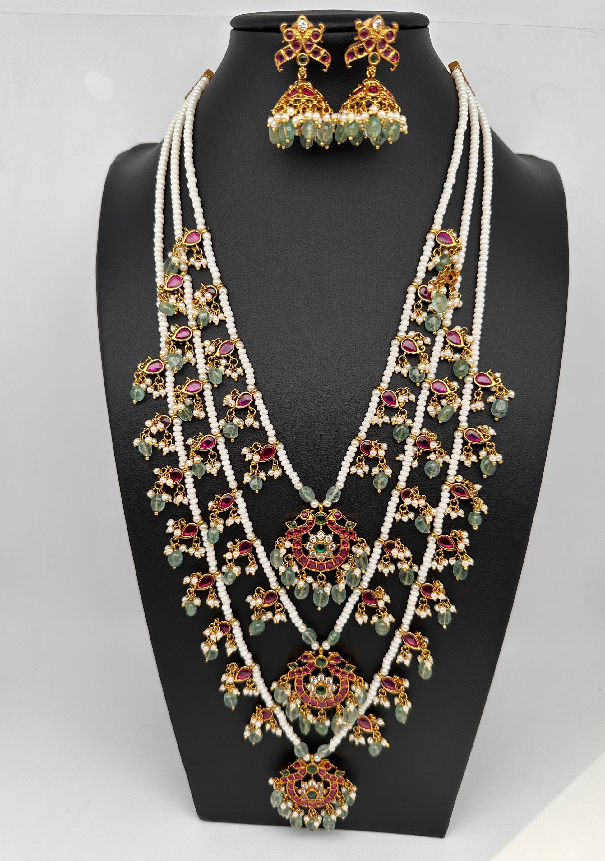 Peacock Multi layer Kemp Pearls Teen Lada Necklace