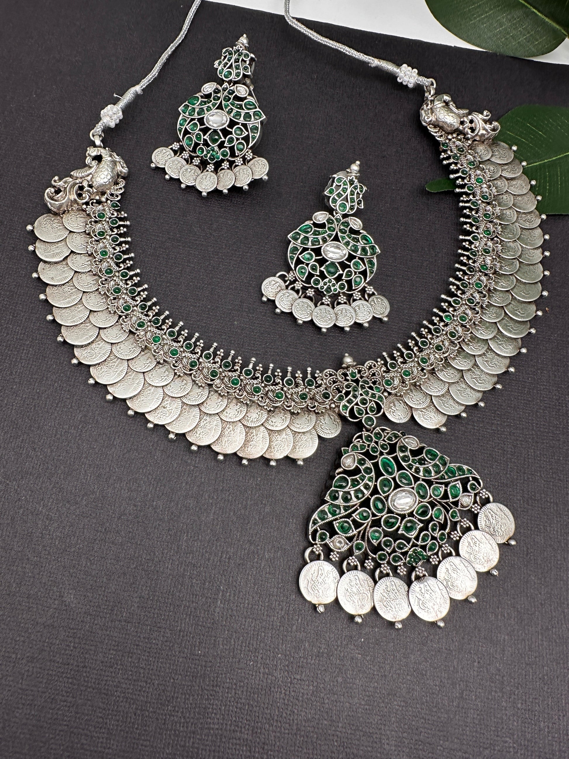 Goddess Lakshmi Kassu Silver Replica Short Necklace - Green