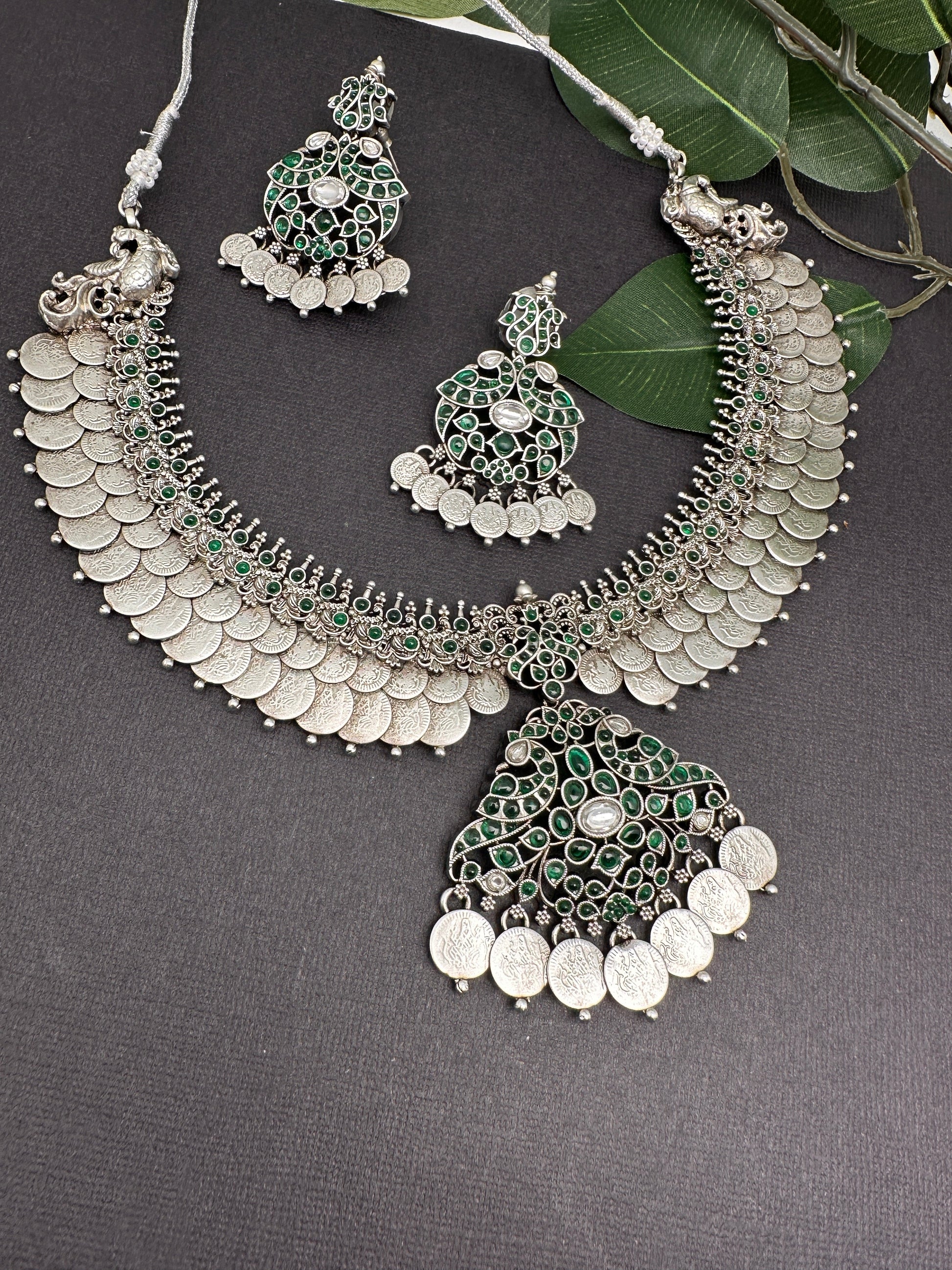 Goddess Lakshmi Kassu Silver Replica Short Necklace - Green