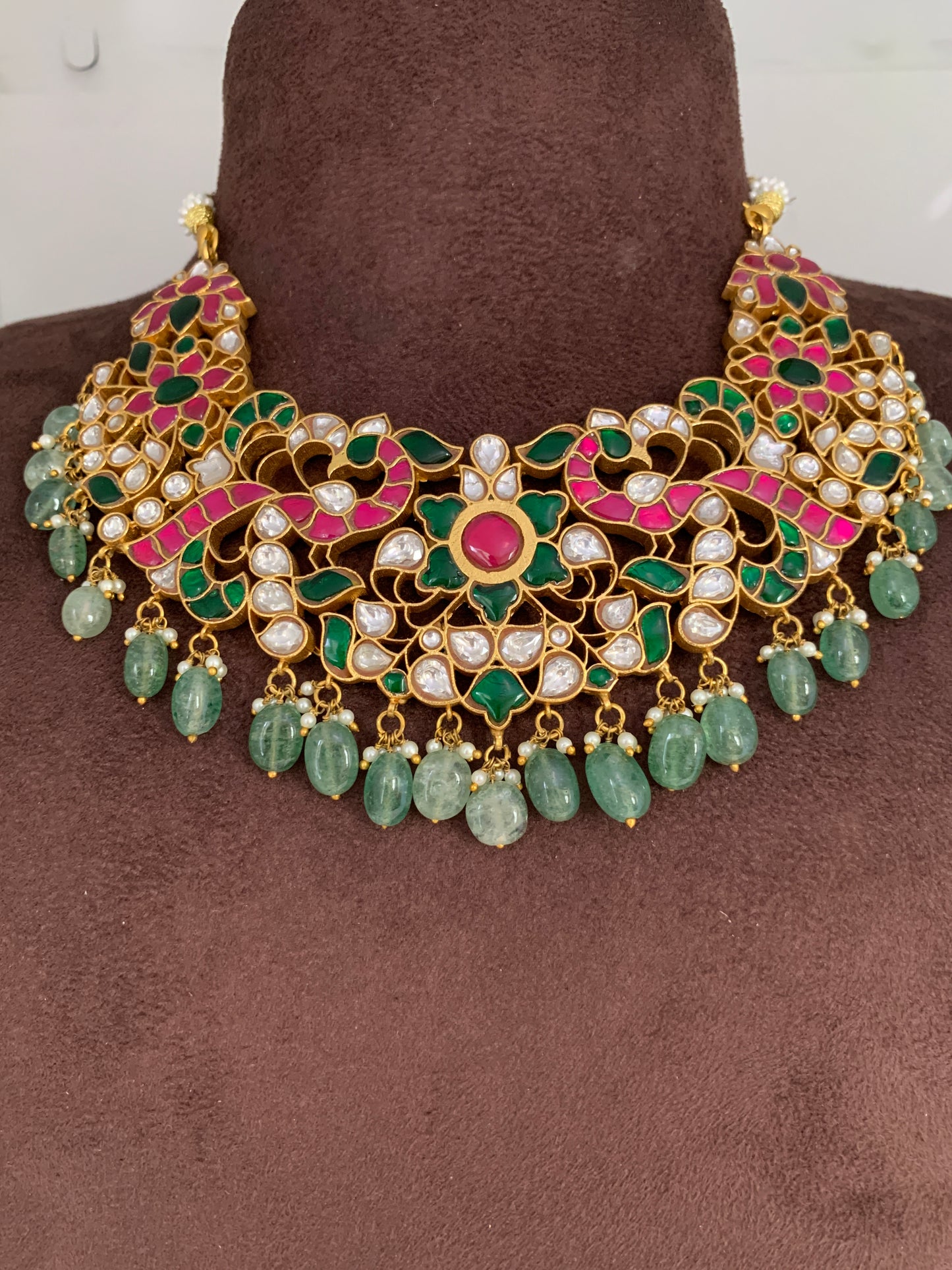 Red Green Jadau Kundan Emerald Beads Necklace