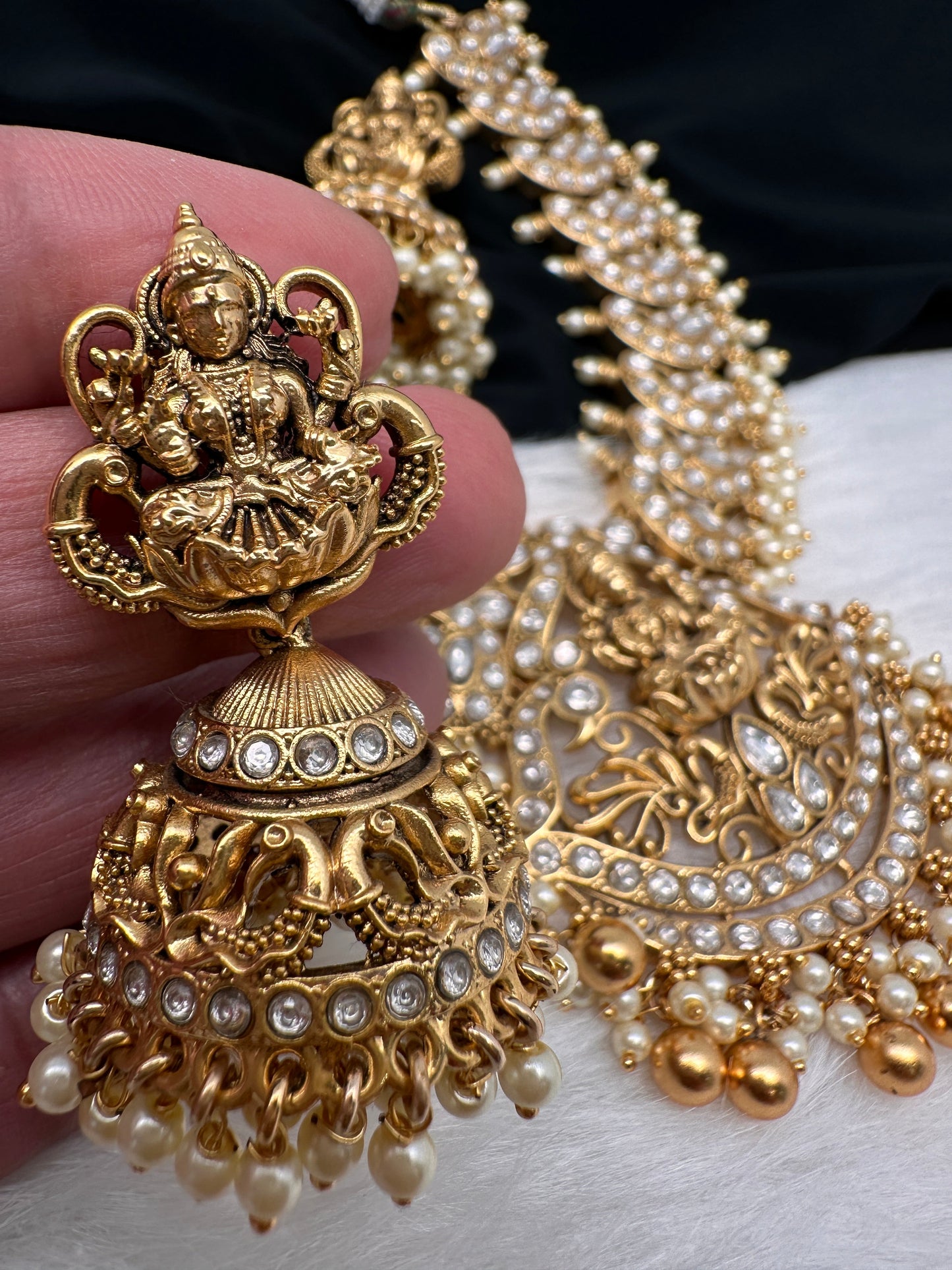 Goddess Lakshmi Jadau Kundan Necklace