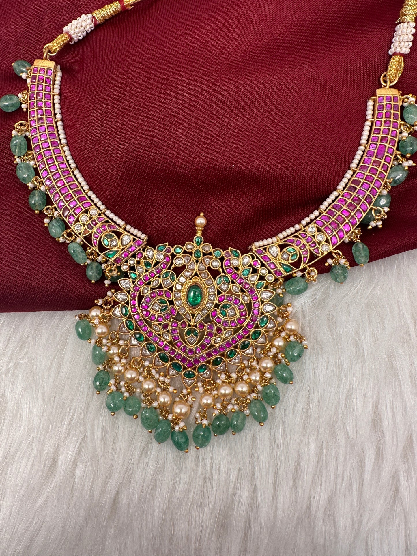 Jadau Kundan Short Neckline Necklace with Emerald Beads