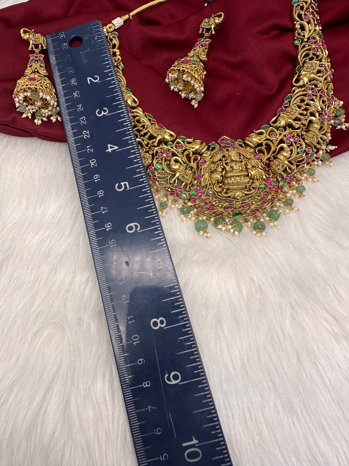 Nakshi Jadau Kundan Goddess Lakshmi Elephant Short Necklace