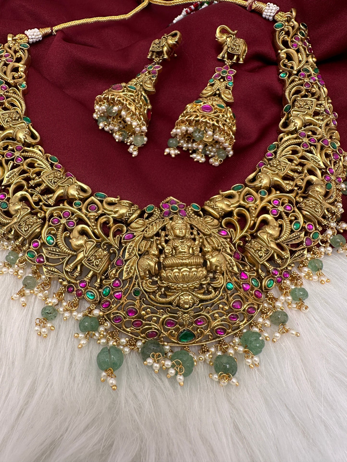Nakshi Jadau Kundan Goddess Lakshmi Elephant Short Necklace