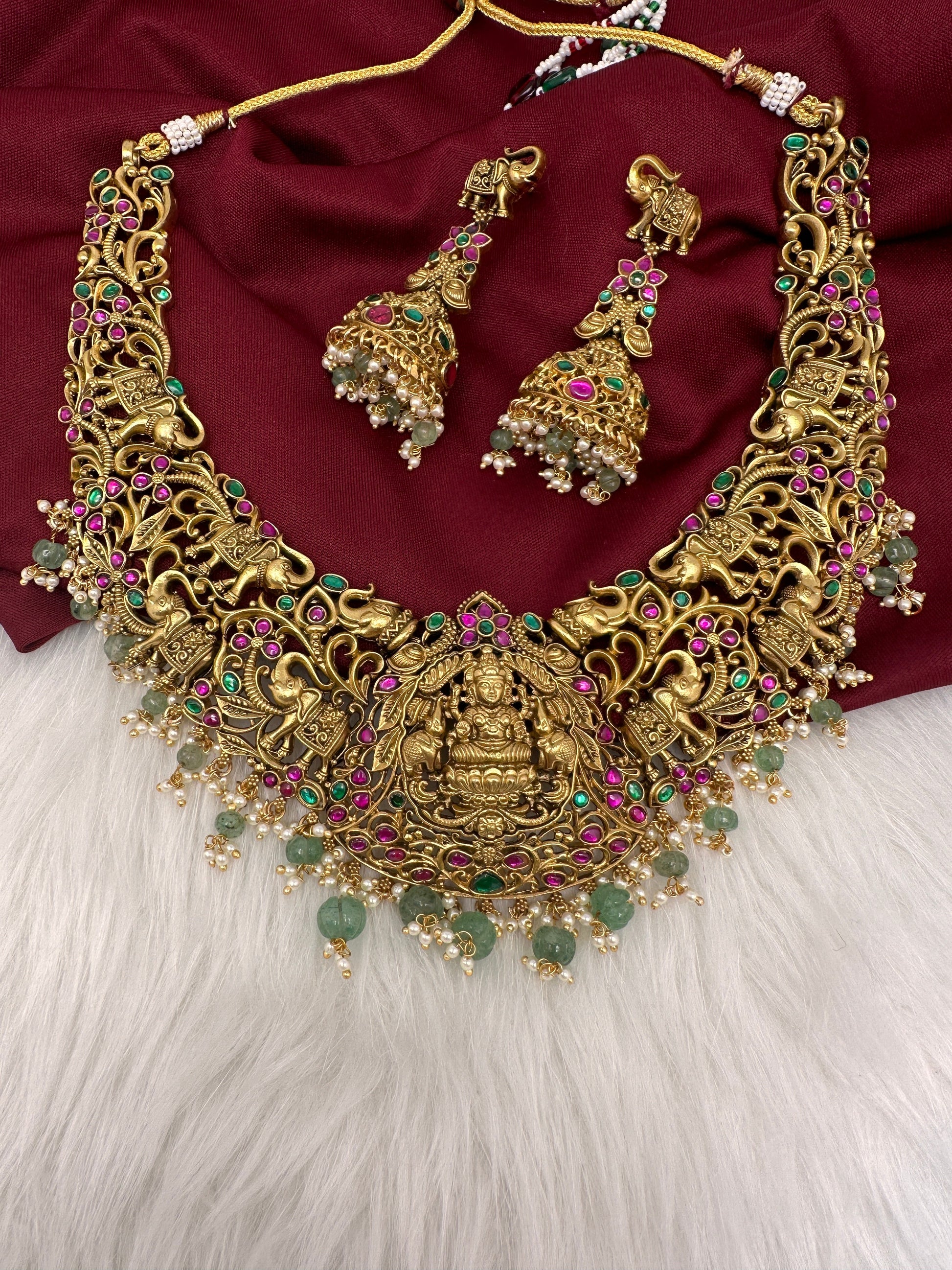 Nakshi Jadau Kundan Goddess Lakshmi Elephant Short Necklace