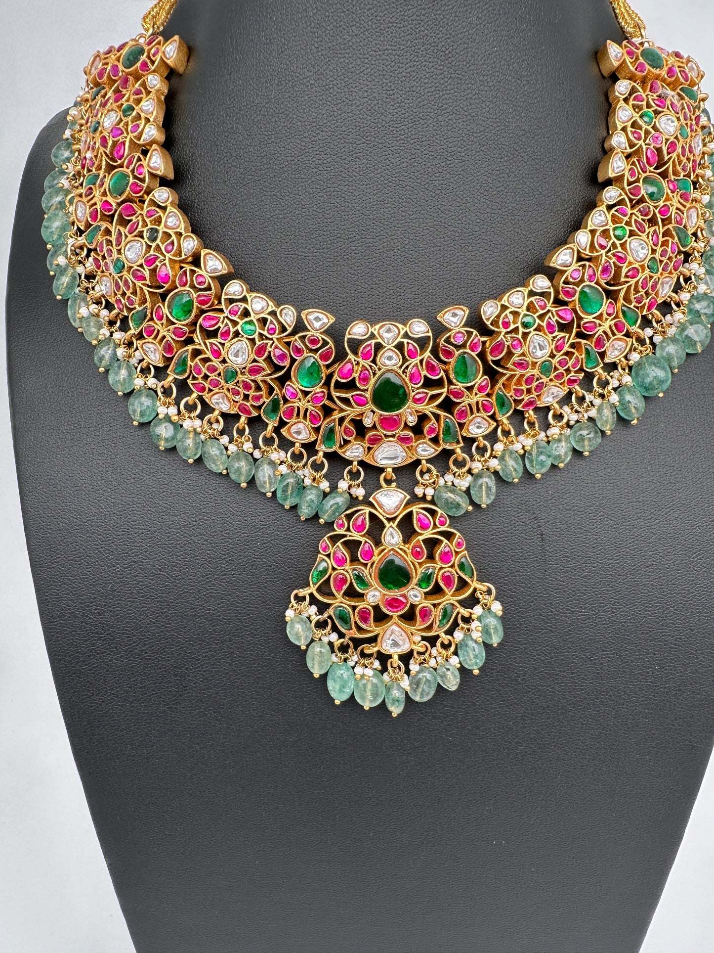Jadau Kundan Neckline Necklace with Emerald Beads