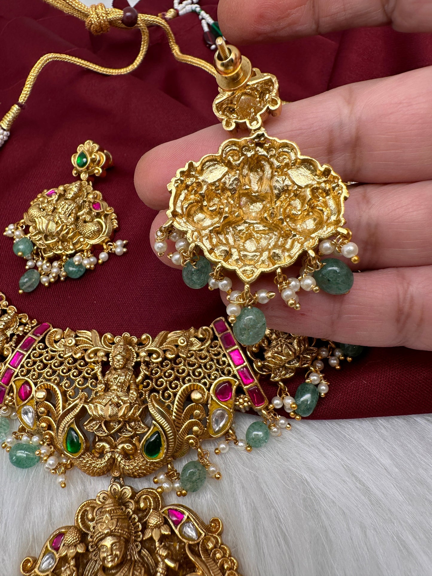 Goddess Lakshmi Nakshi Jadau Kundan Short Necklace