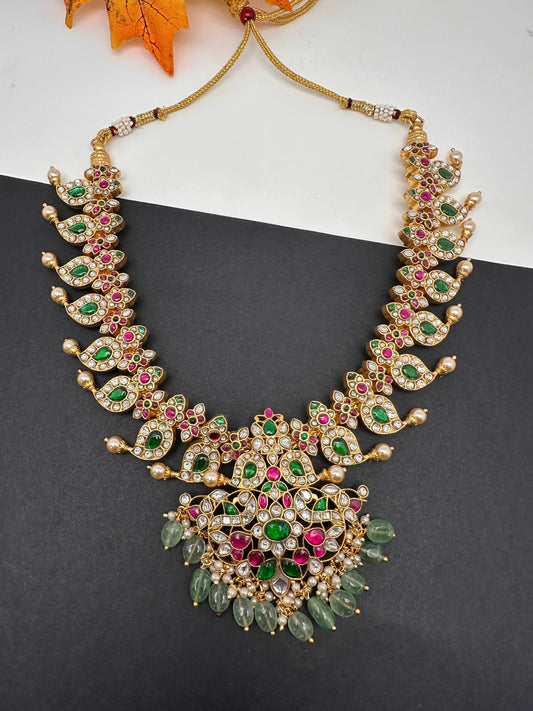 Jadau Kundan Mango Short Necklace