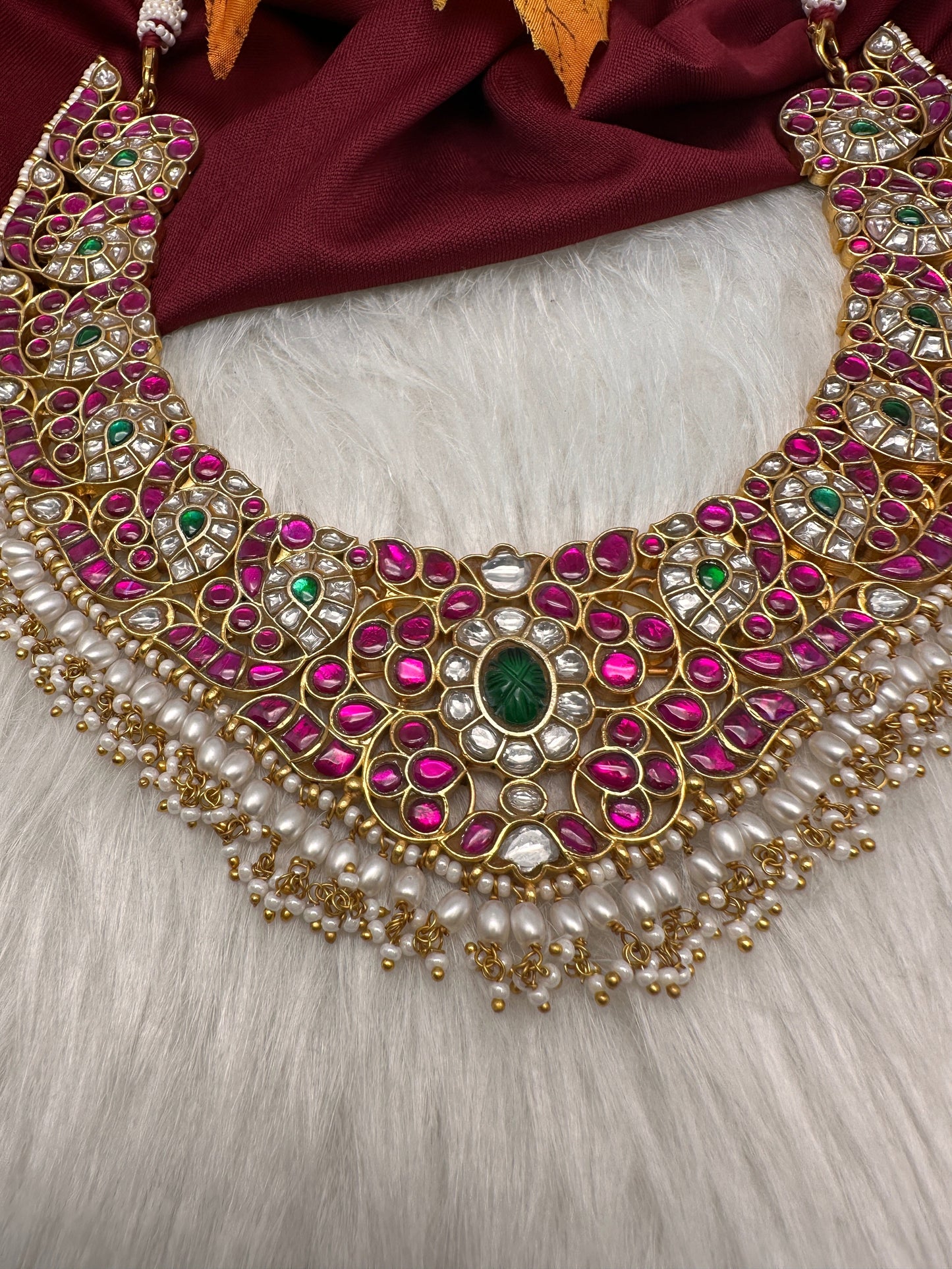 Jadau Kundan Emerald Pearls Short Necklace