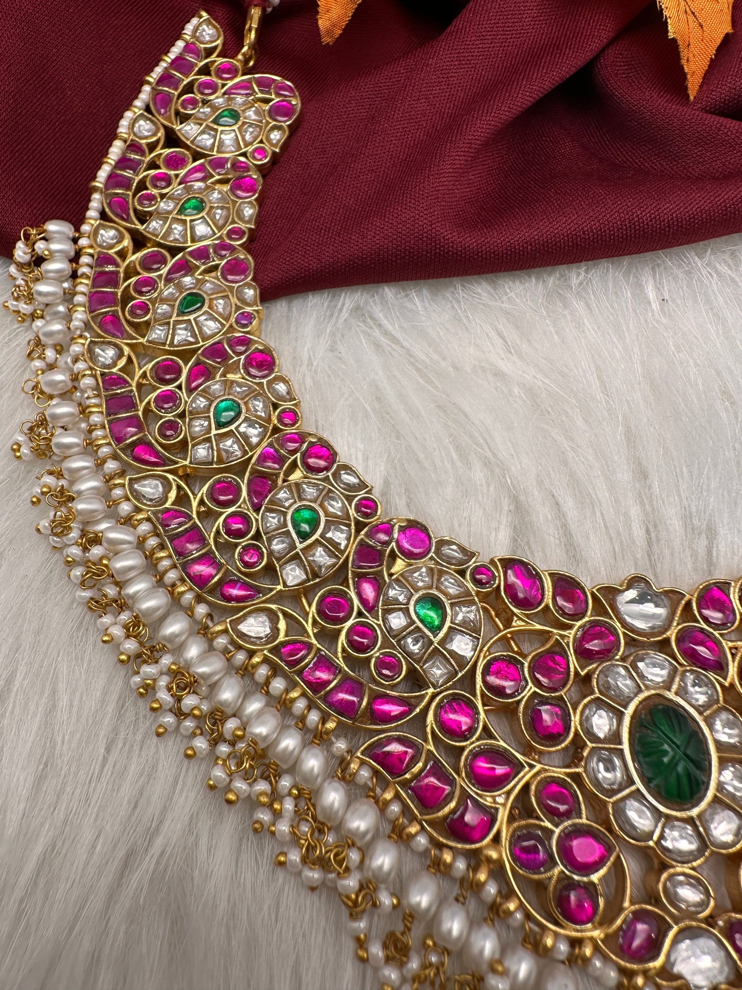 Jadau Kundan Emerald Pearls Short Necklace
