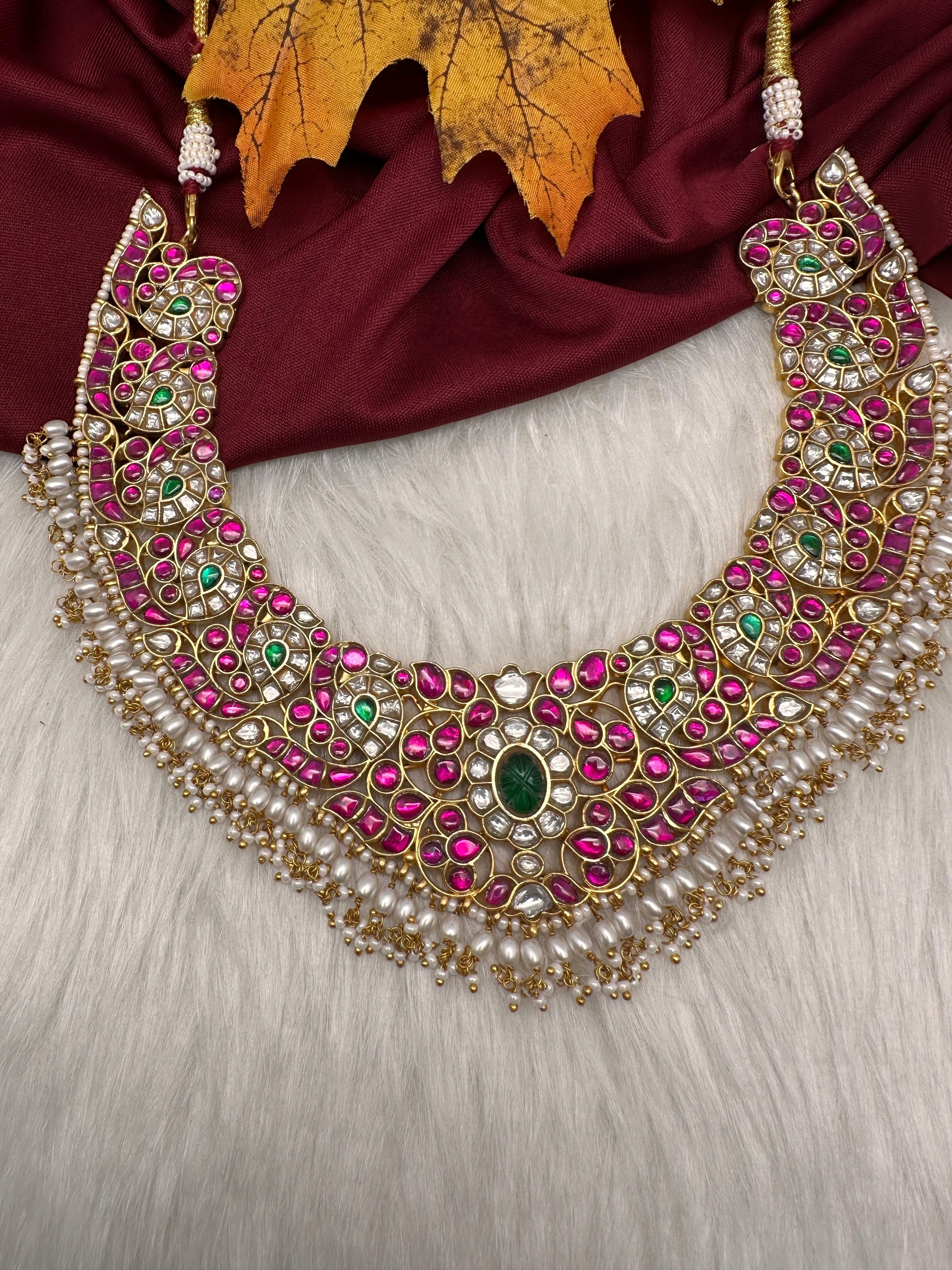 Jadau Kundan Emerald Pearls Short Necklace
