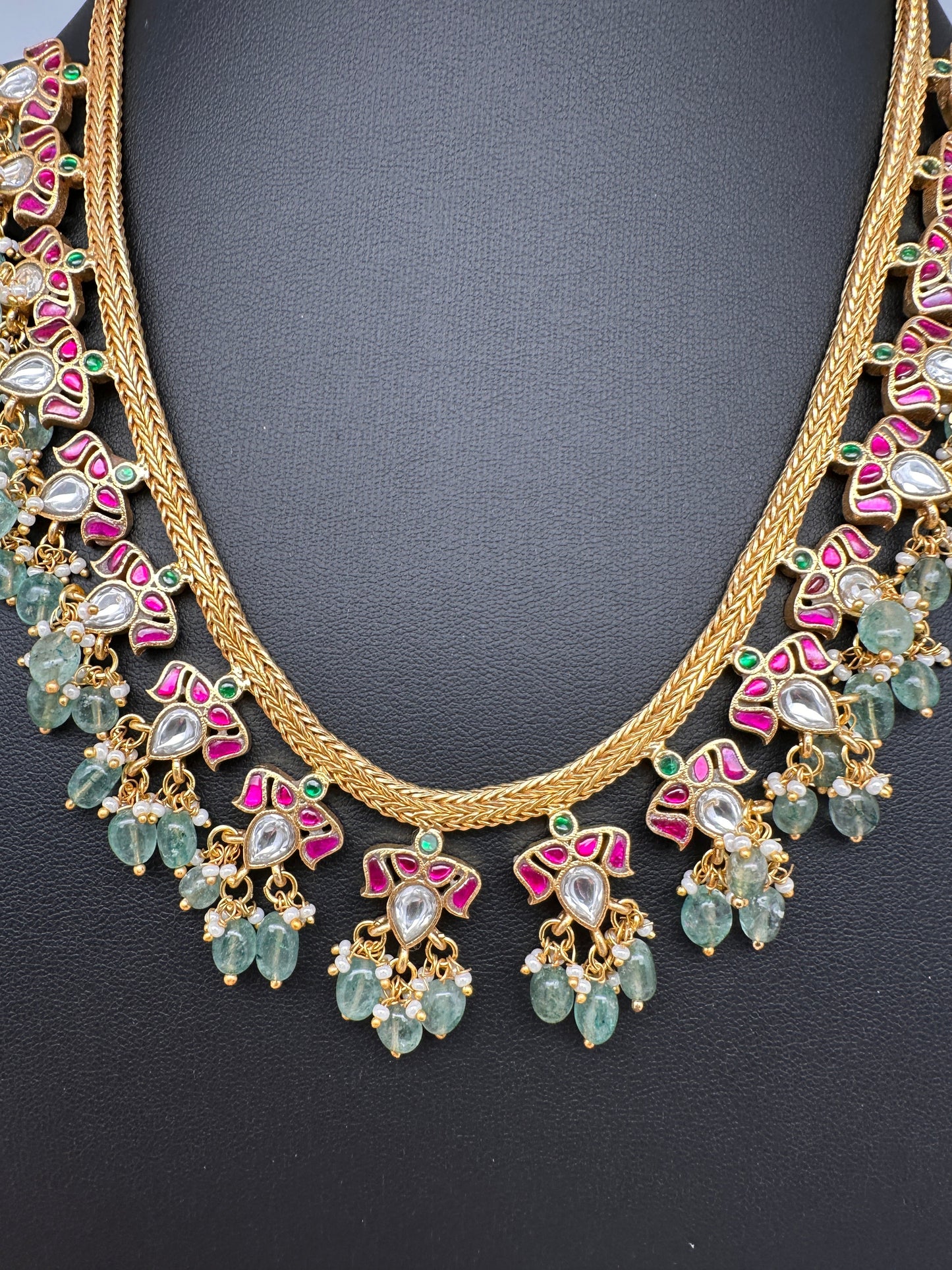 Jadau Kundan Dainty Short Necklace