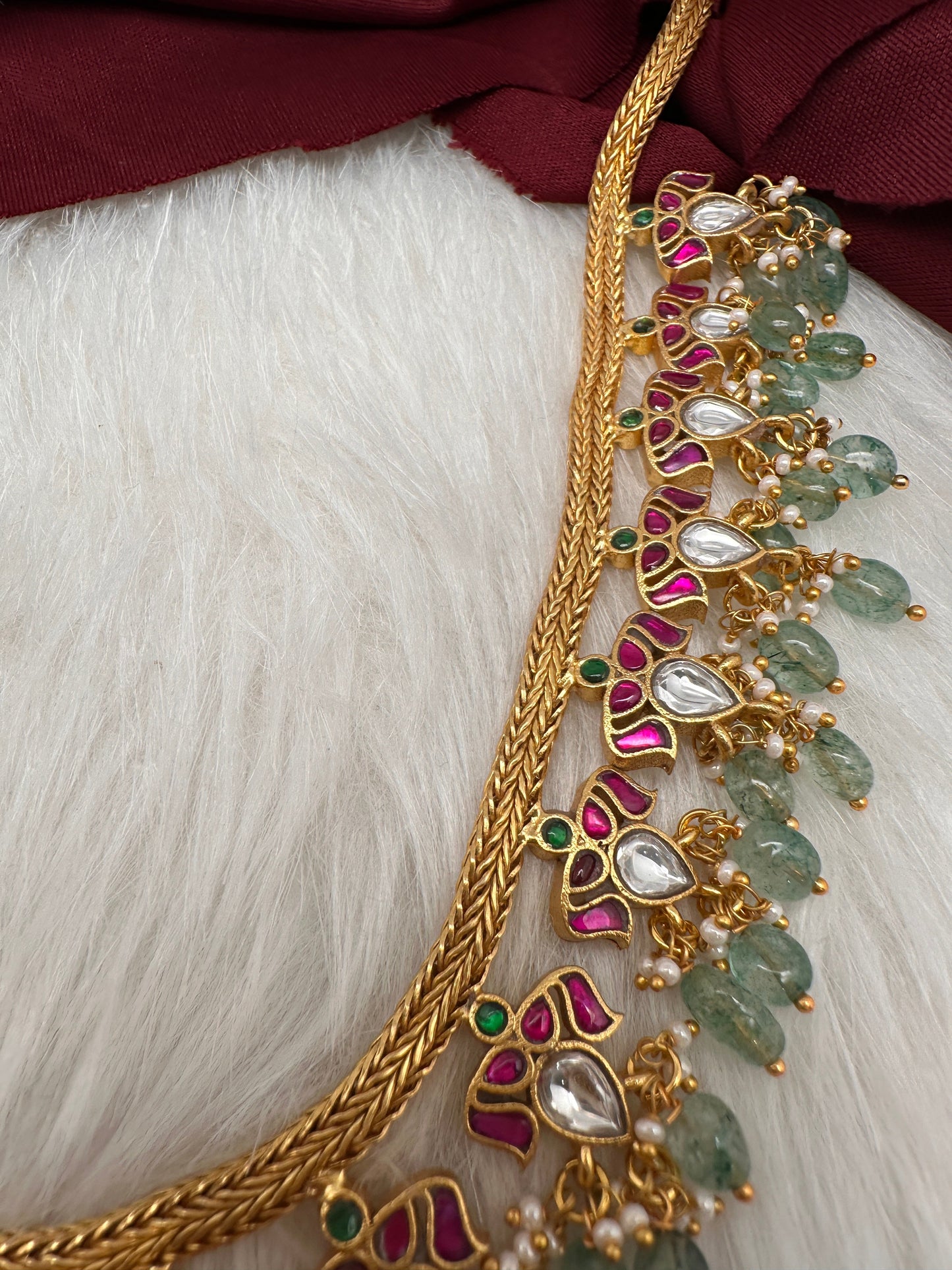 Jadau Kundan Dainty Short Necklace