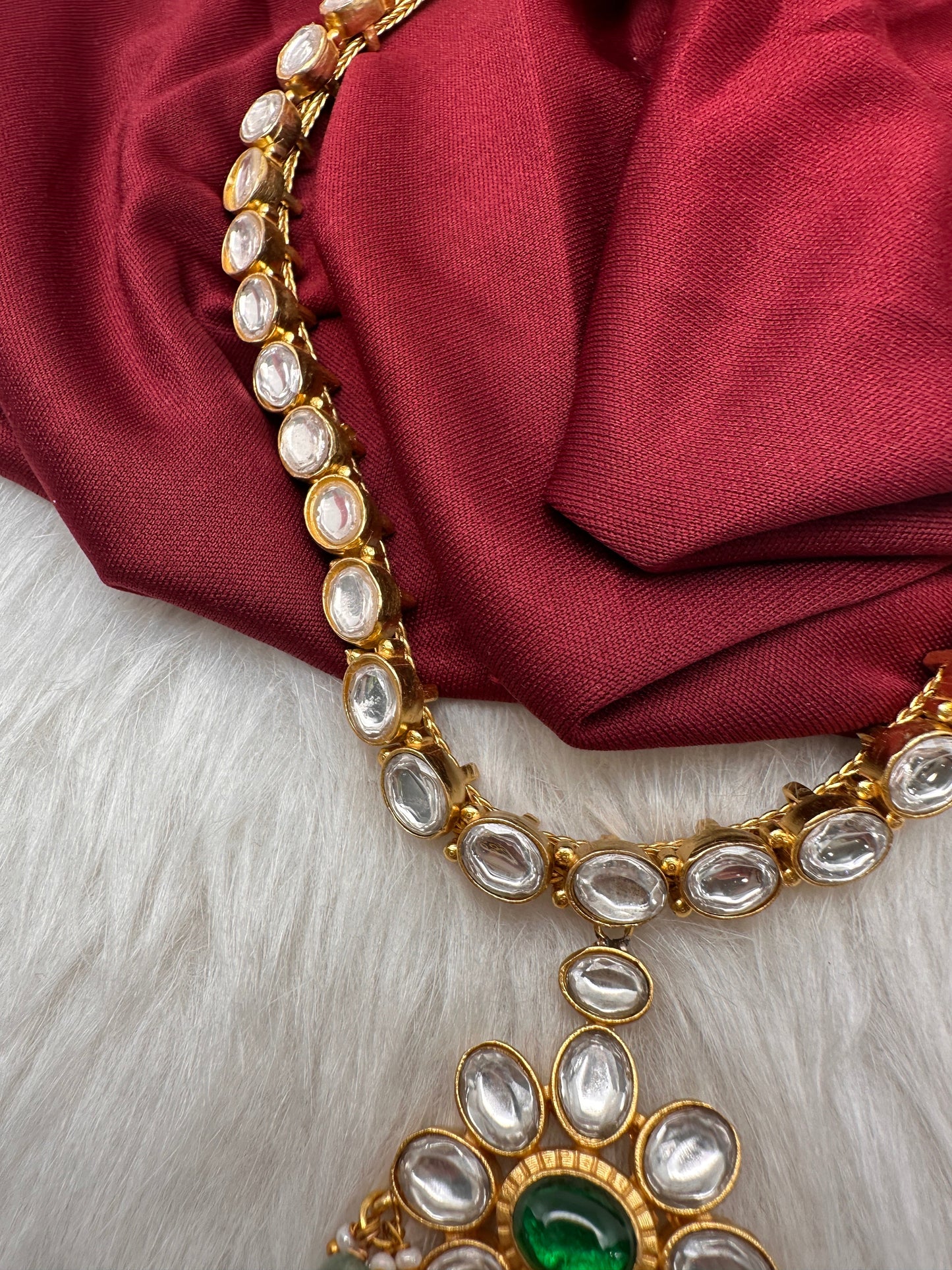 Jadau Kundan Green Potta Stones Short Necklace