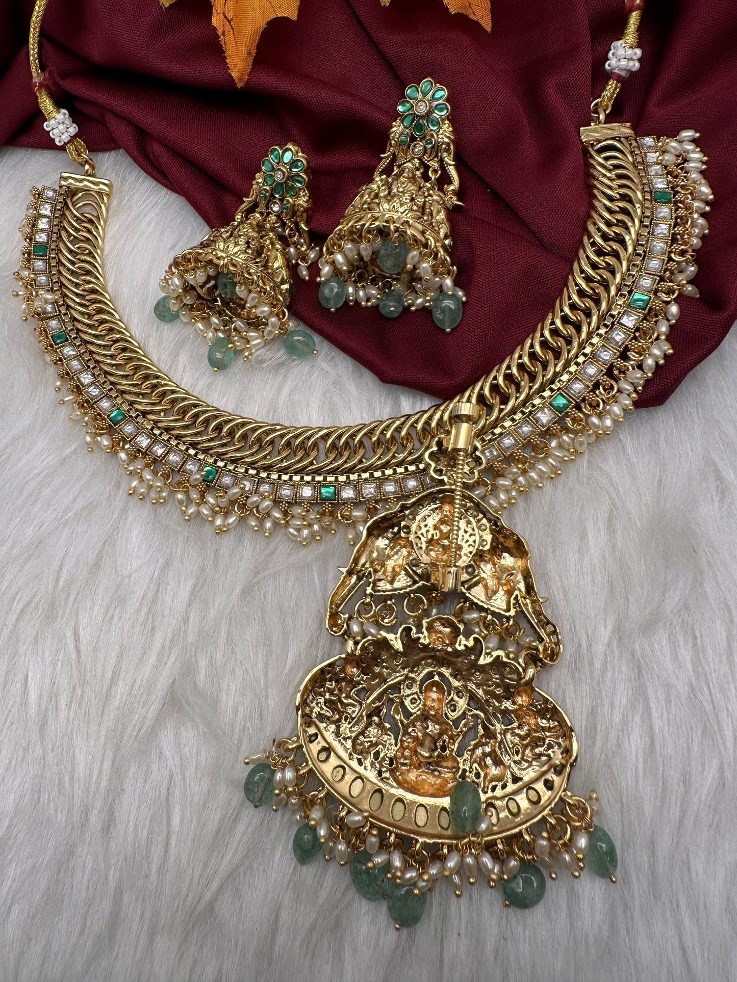 Jalebi Jadau Kundan Goddess Lakshmi Necklace with Detachable Pendent