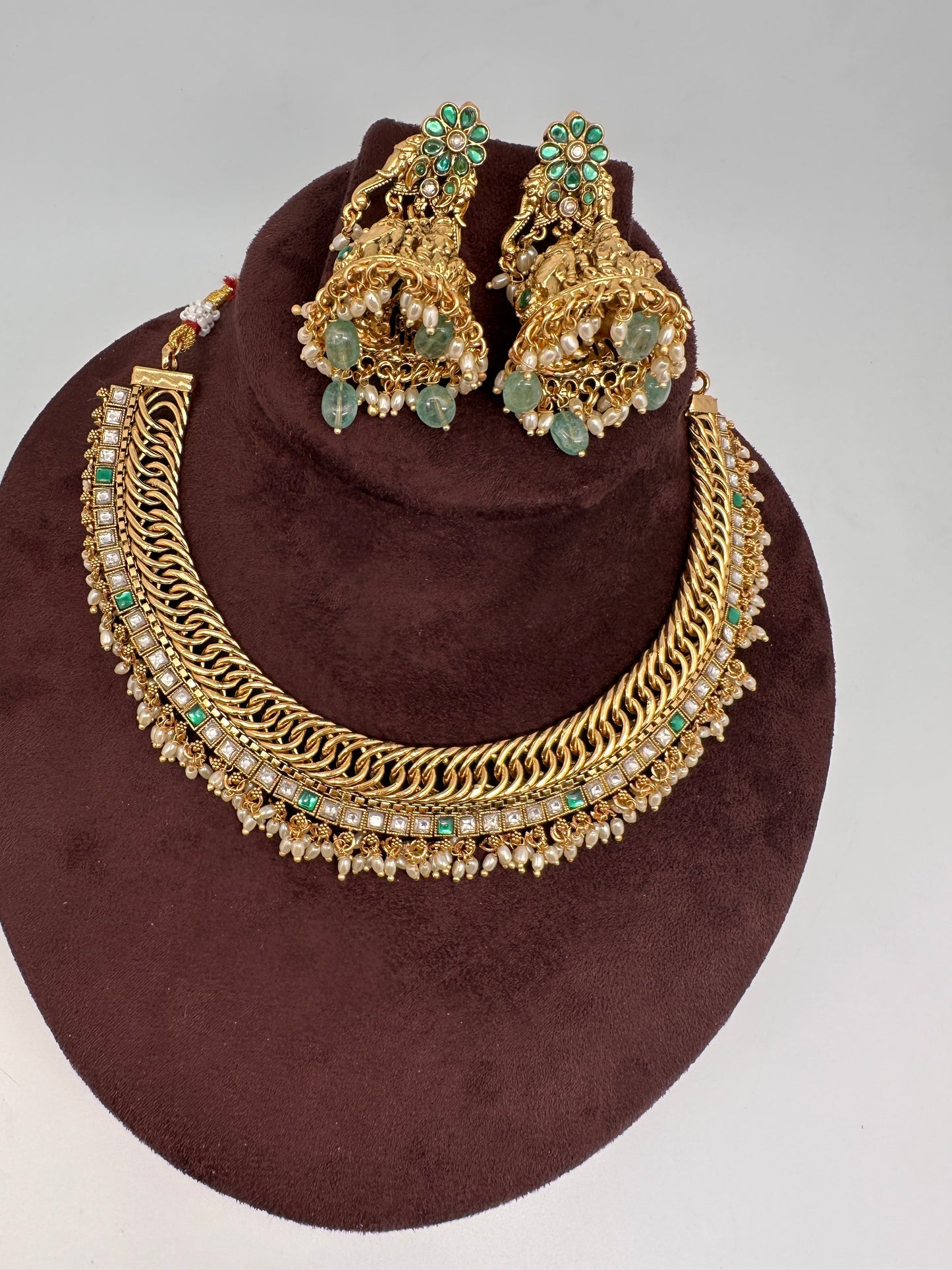 Jalebi Jadau Kundan Goddess Lakshmi Necklace with Detachable Pendent