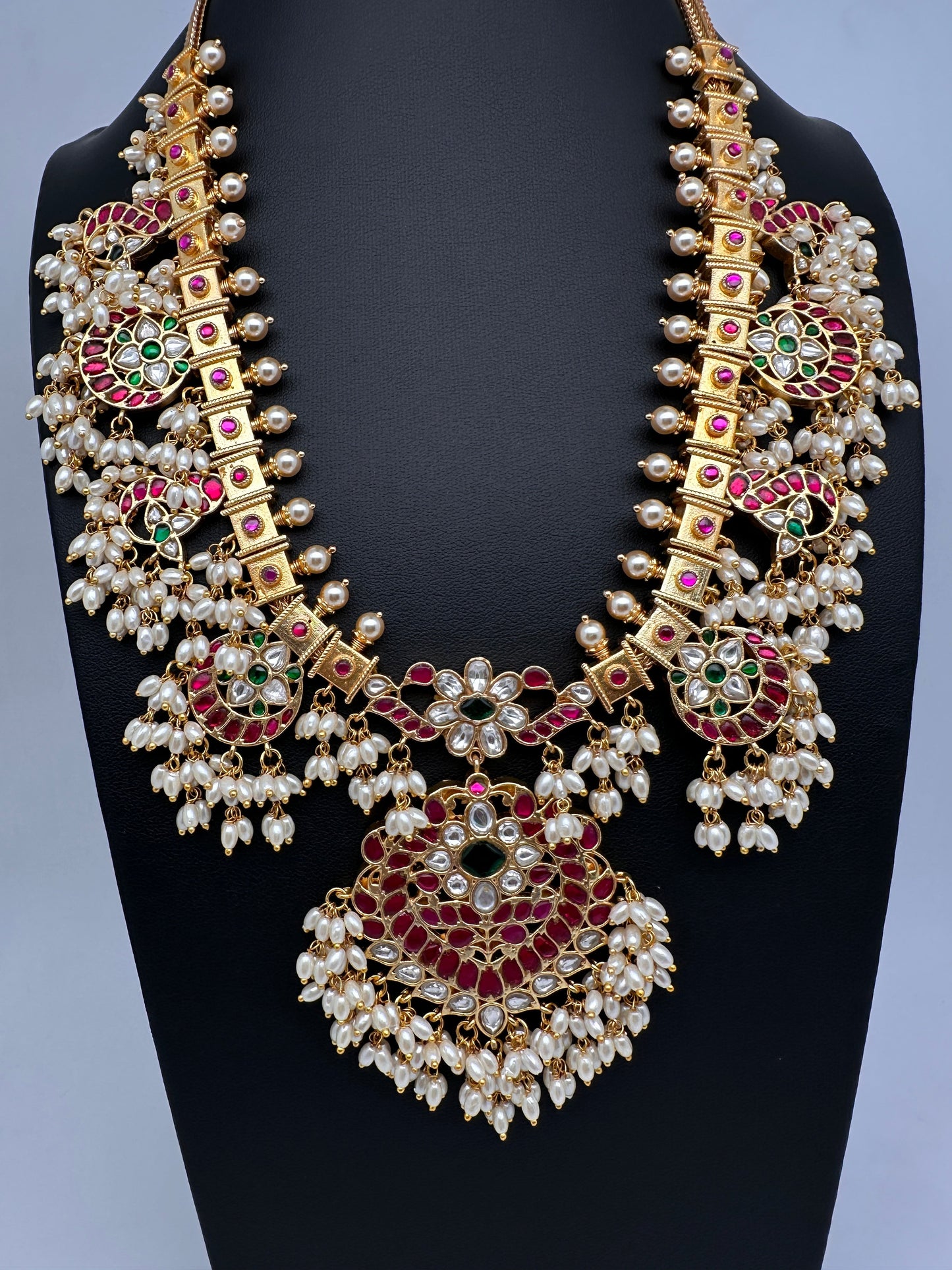 Rice Pearls Jadau Kundan Mid length Guttapusalu Necklace