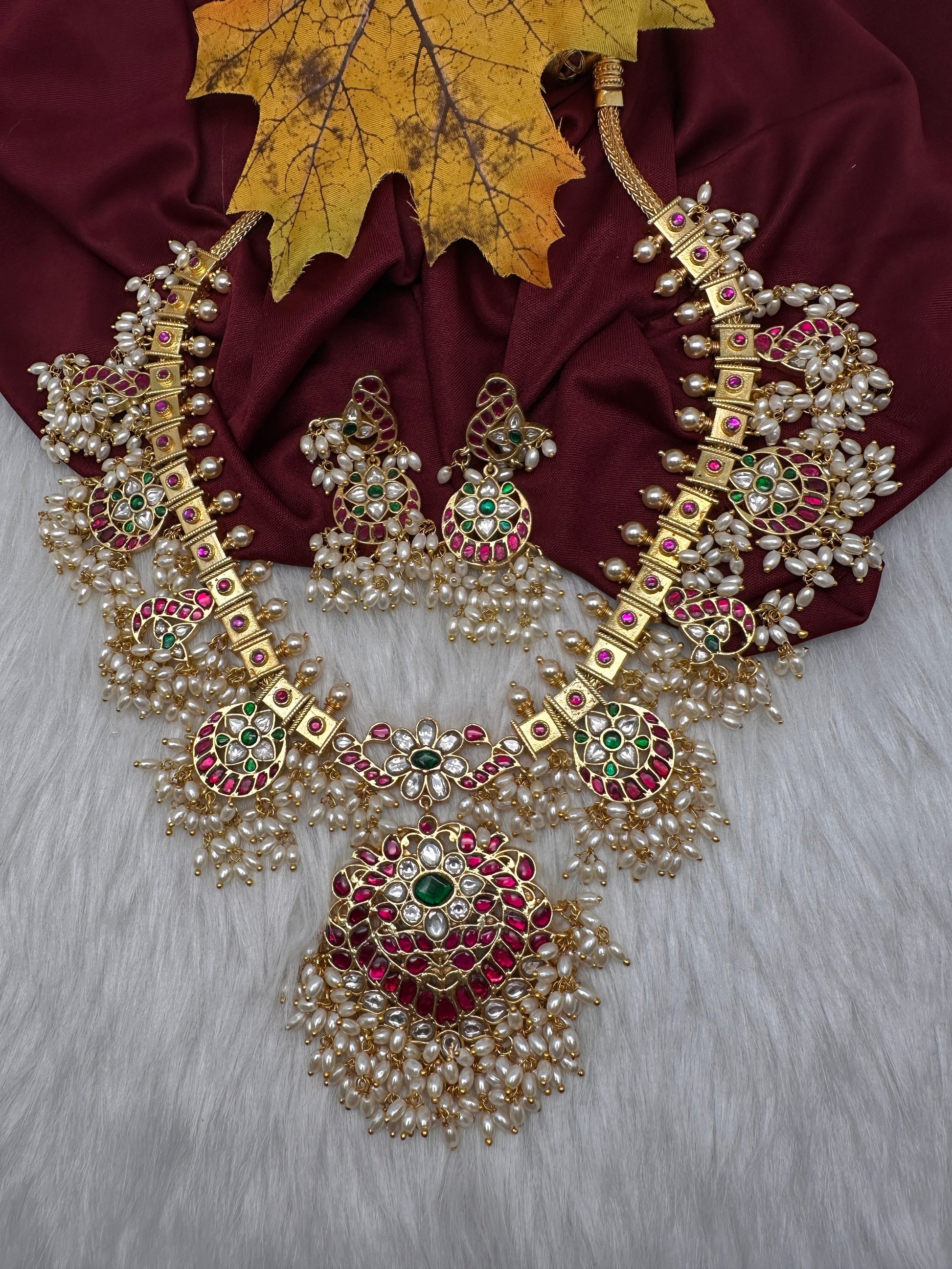 Rice Pearls Jadau Kundan Mid length Guttapusalu Necklace