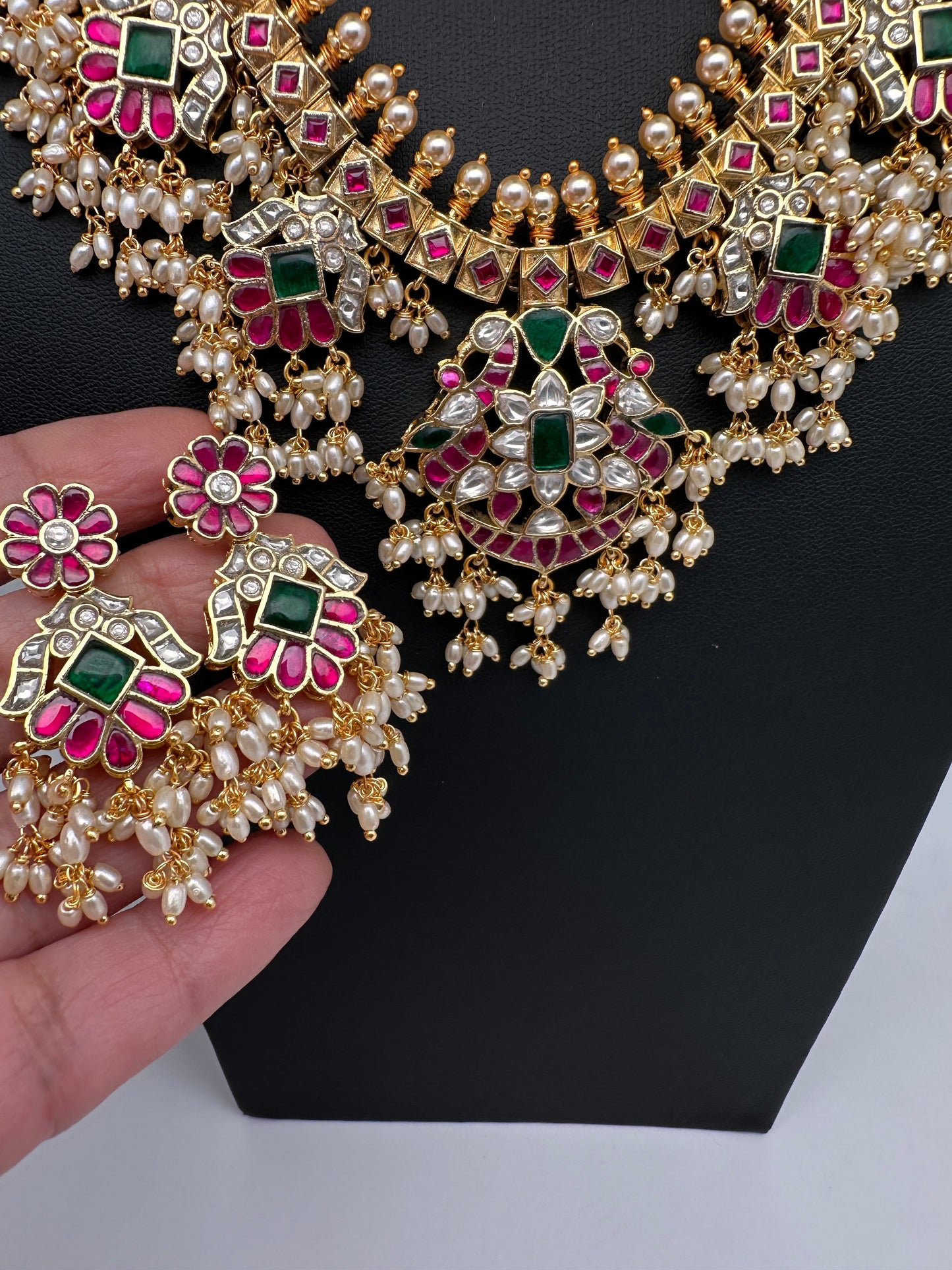 Rice Pearls Jadau Kundan Mid length Guttapusalu Necklace