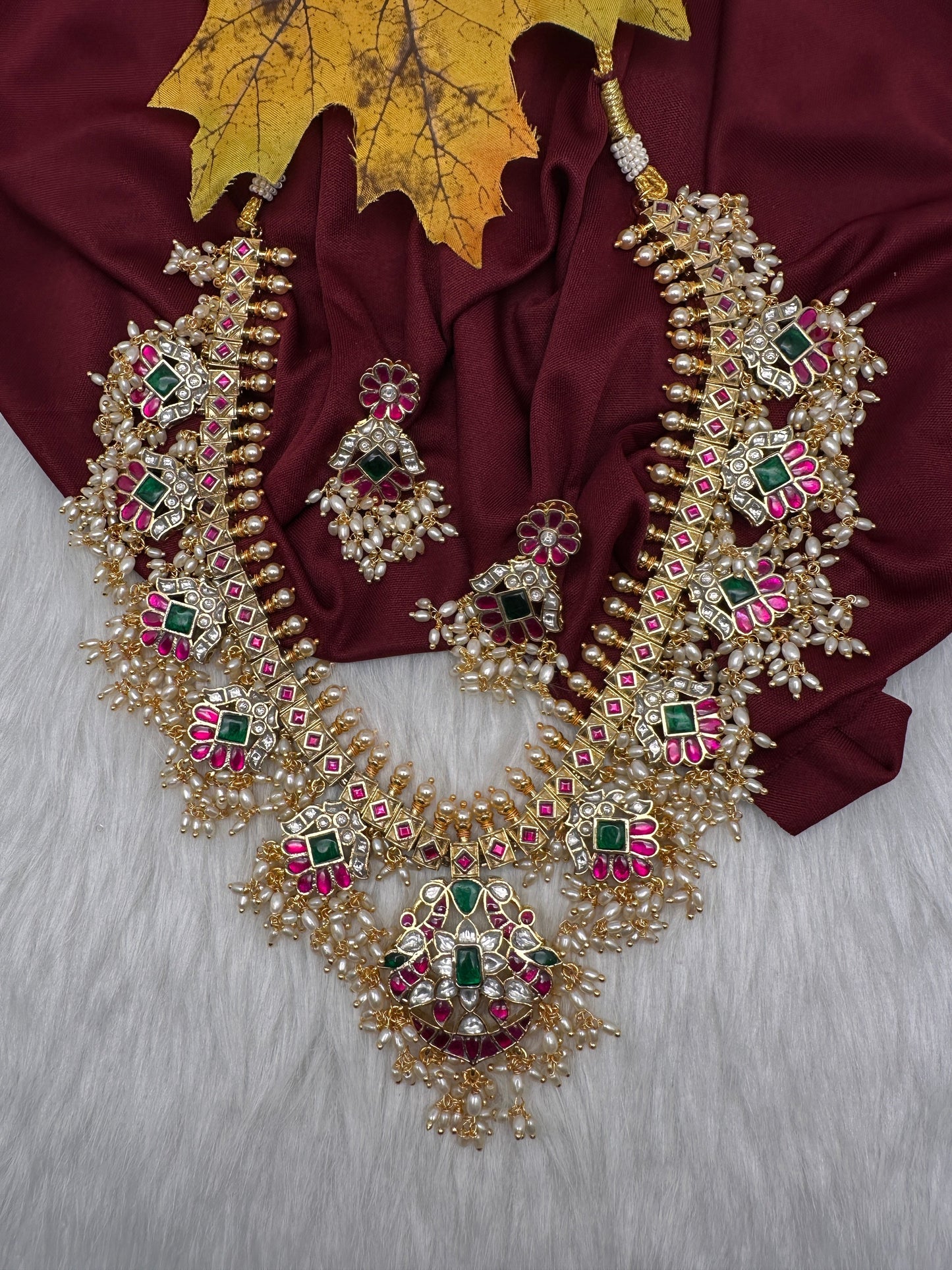 Rice Pearls Jadau Kundan Mid length Guttapusalu Necklace