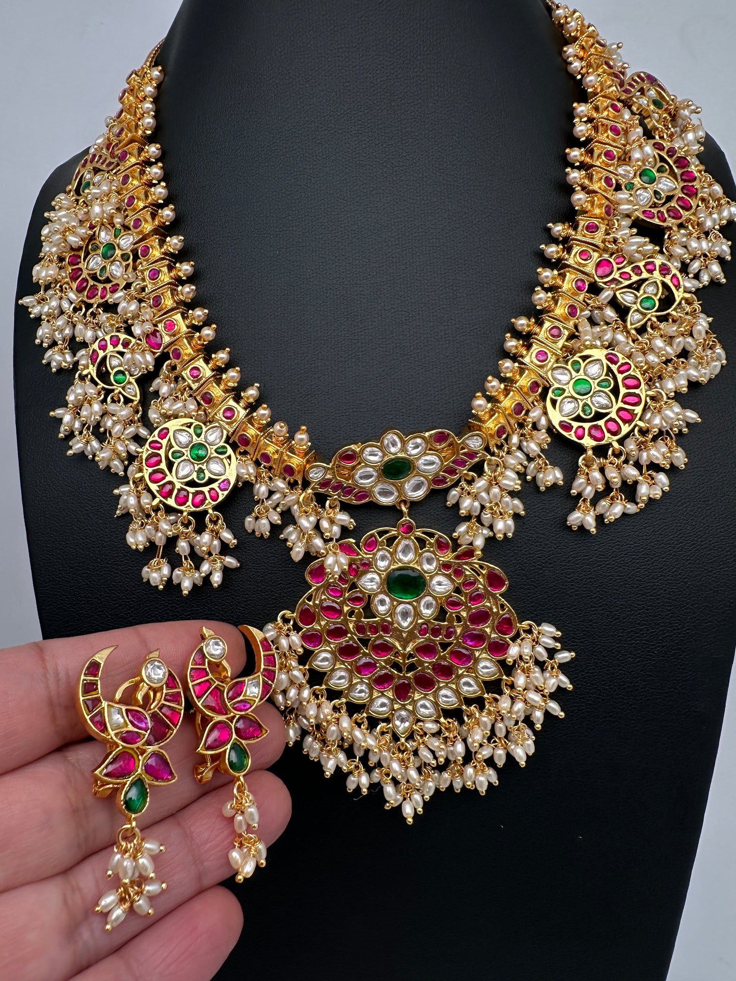 Rice Pearls Jadau Kundan Mid Length Guttapusalu Necklace
