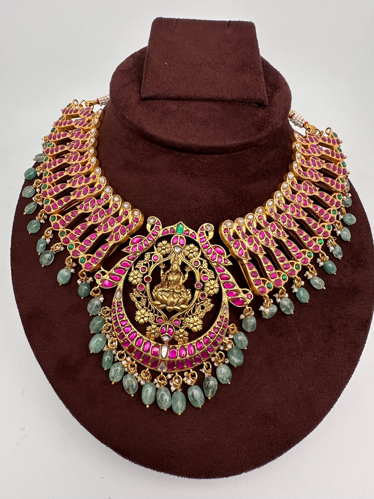 Goddess Lakshmi Broad Neckline Jadau Kundan Short Necklace