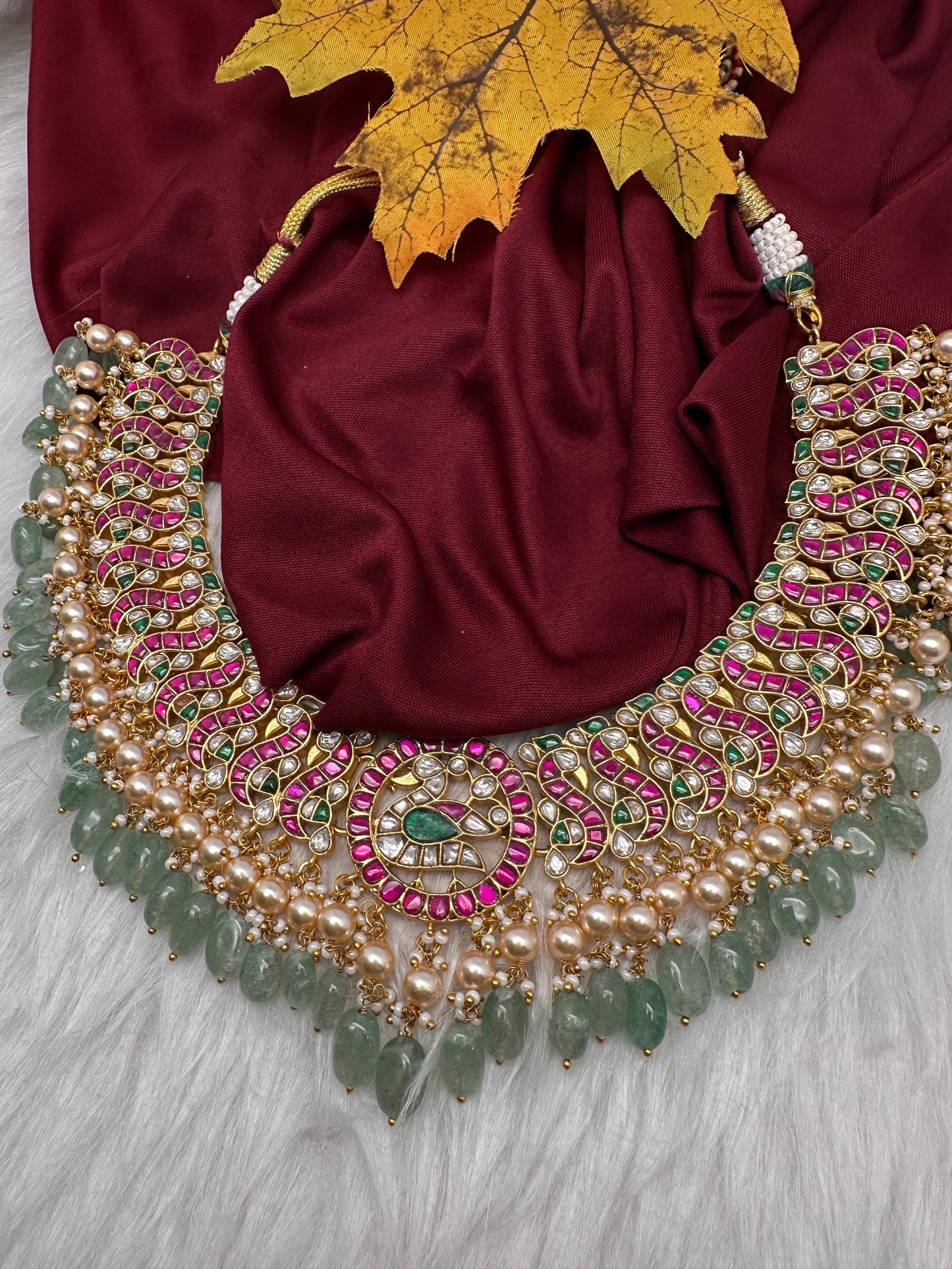 Peacock Broad Neckline Jadau Kundan Short Necklace