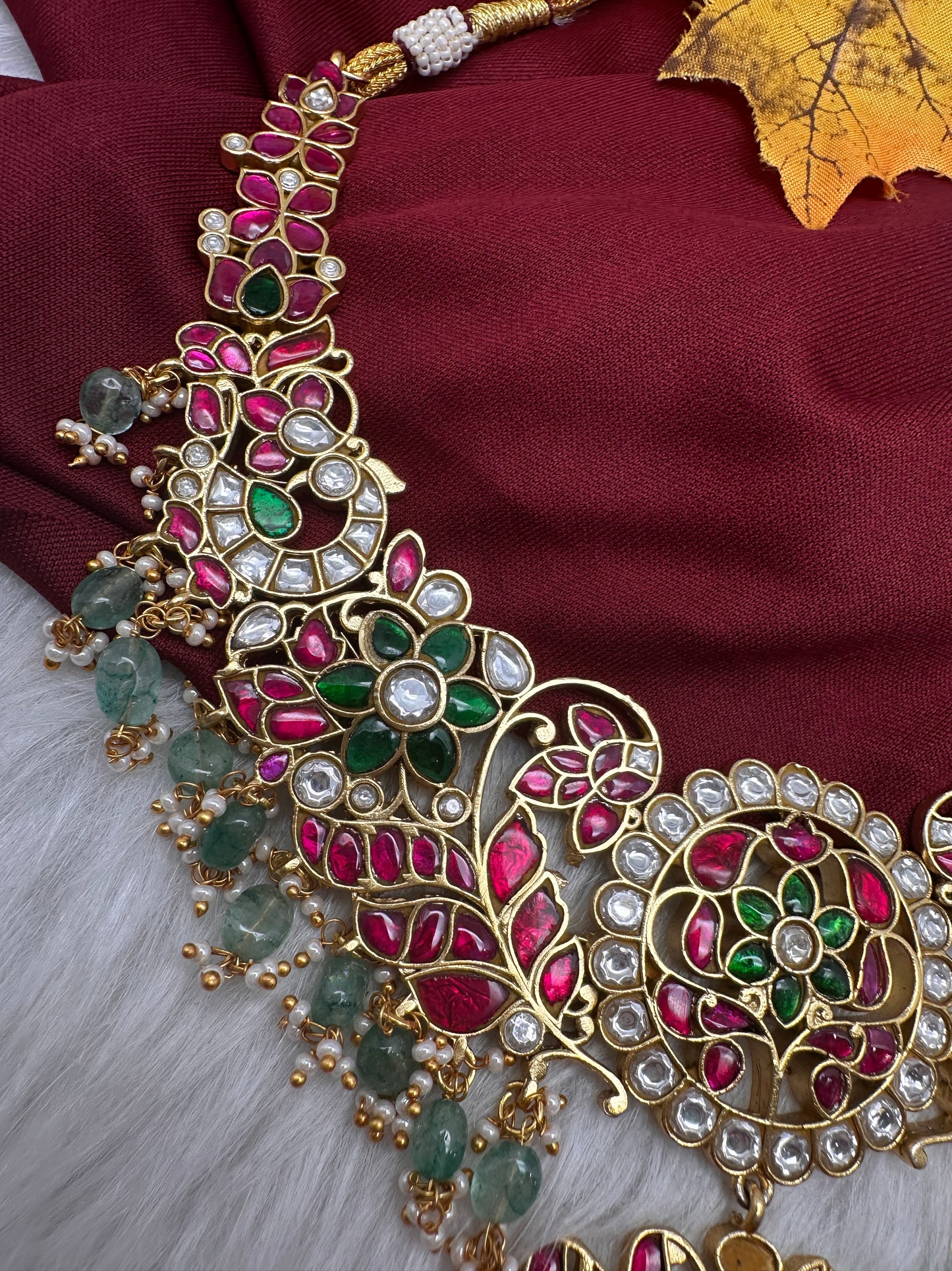 Jadau Kundan Short Necklace with Green Emerald Beads - 