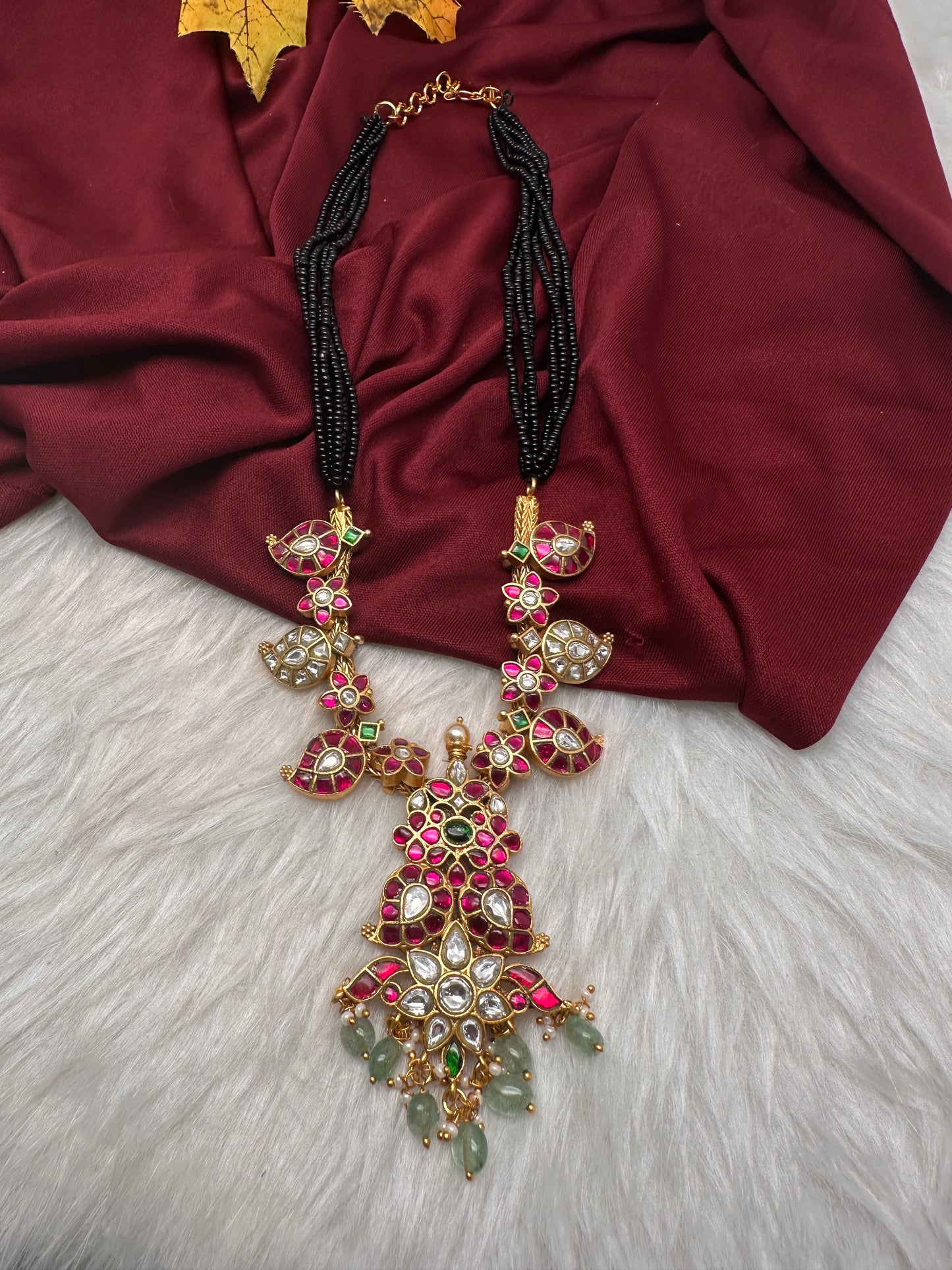 Jadau Kundan Necklace with Black Beads - 