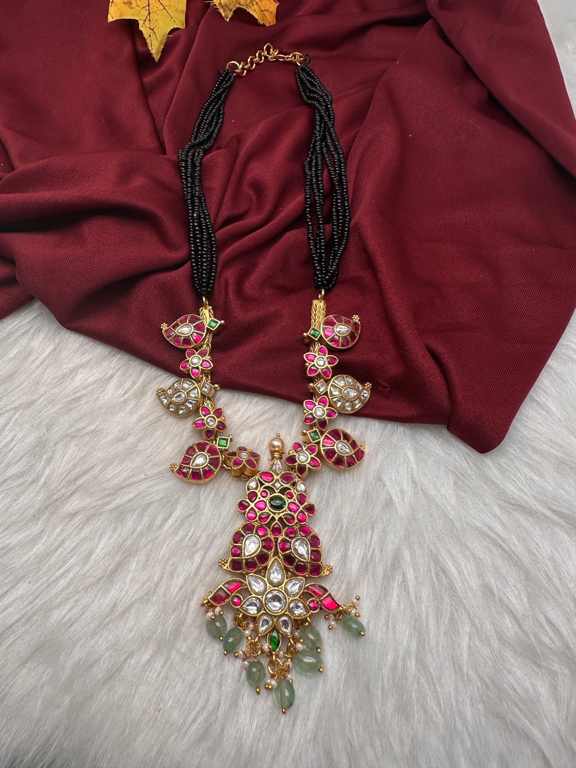 Jadau Kundan Necklace with Black Beads - 